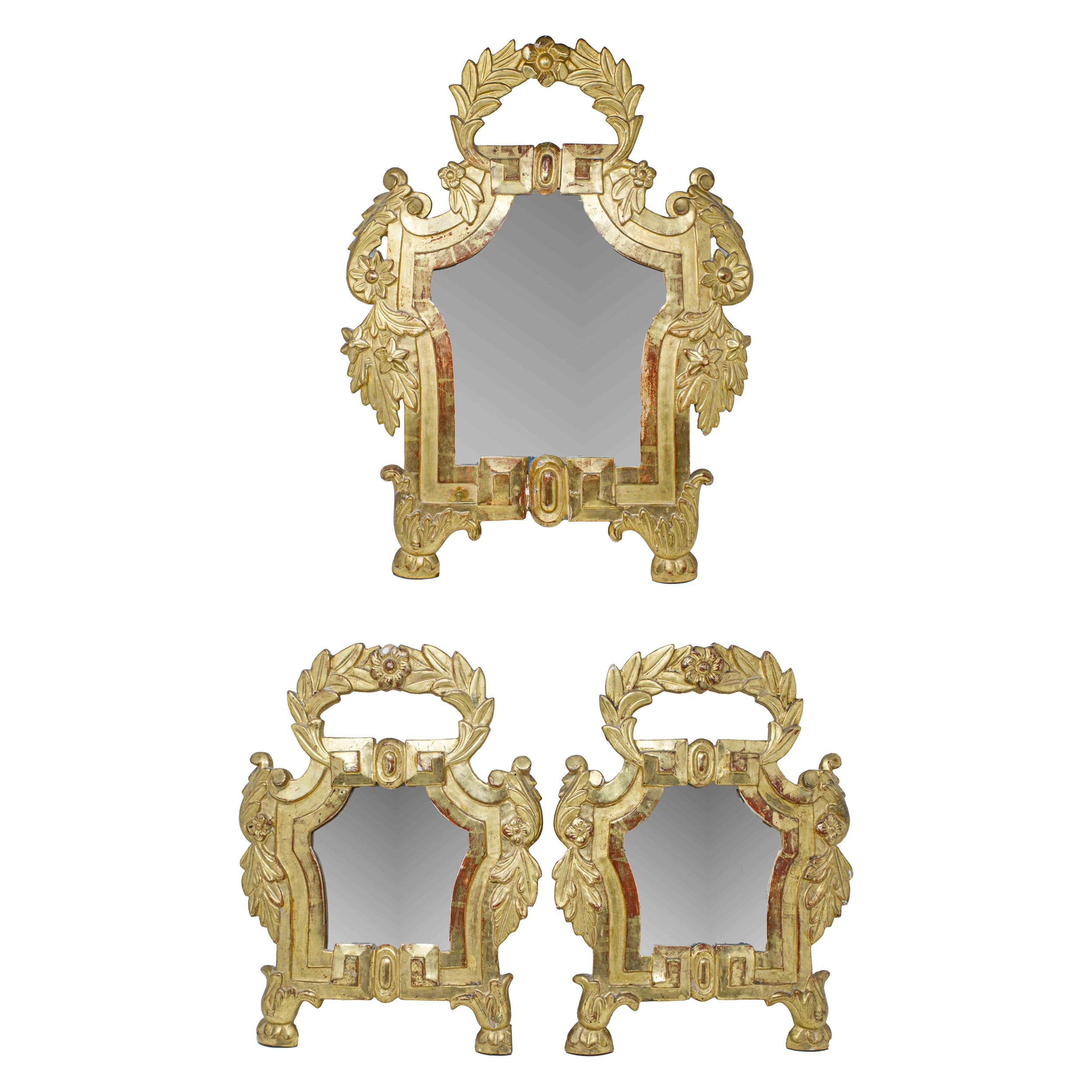 Tres espejos de pared Luis XVI del siglo XVIII en madera dorada
