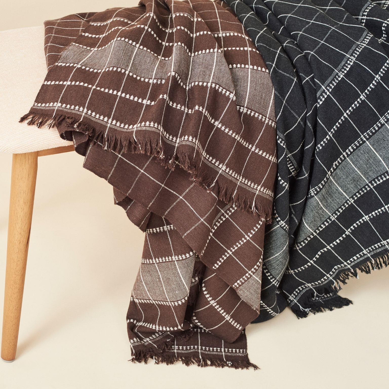 Treacle Brown Handloom Throw / Blanket In Organic Cotton In Checks Pattern For Sale 3