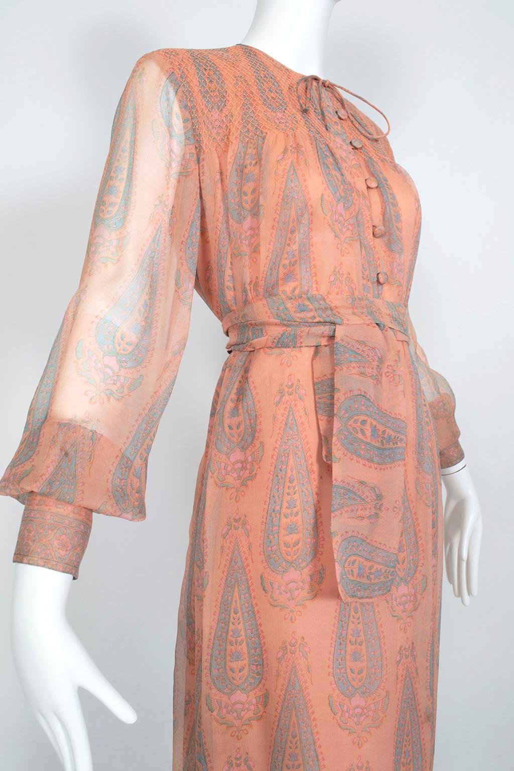 Treacy Lowe Bohemian Peach Paisley Smocked Silk Midi Dress - M-L, 1970s For Sale 4