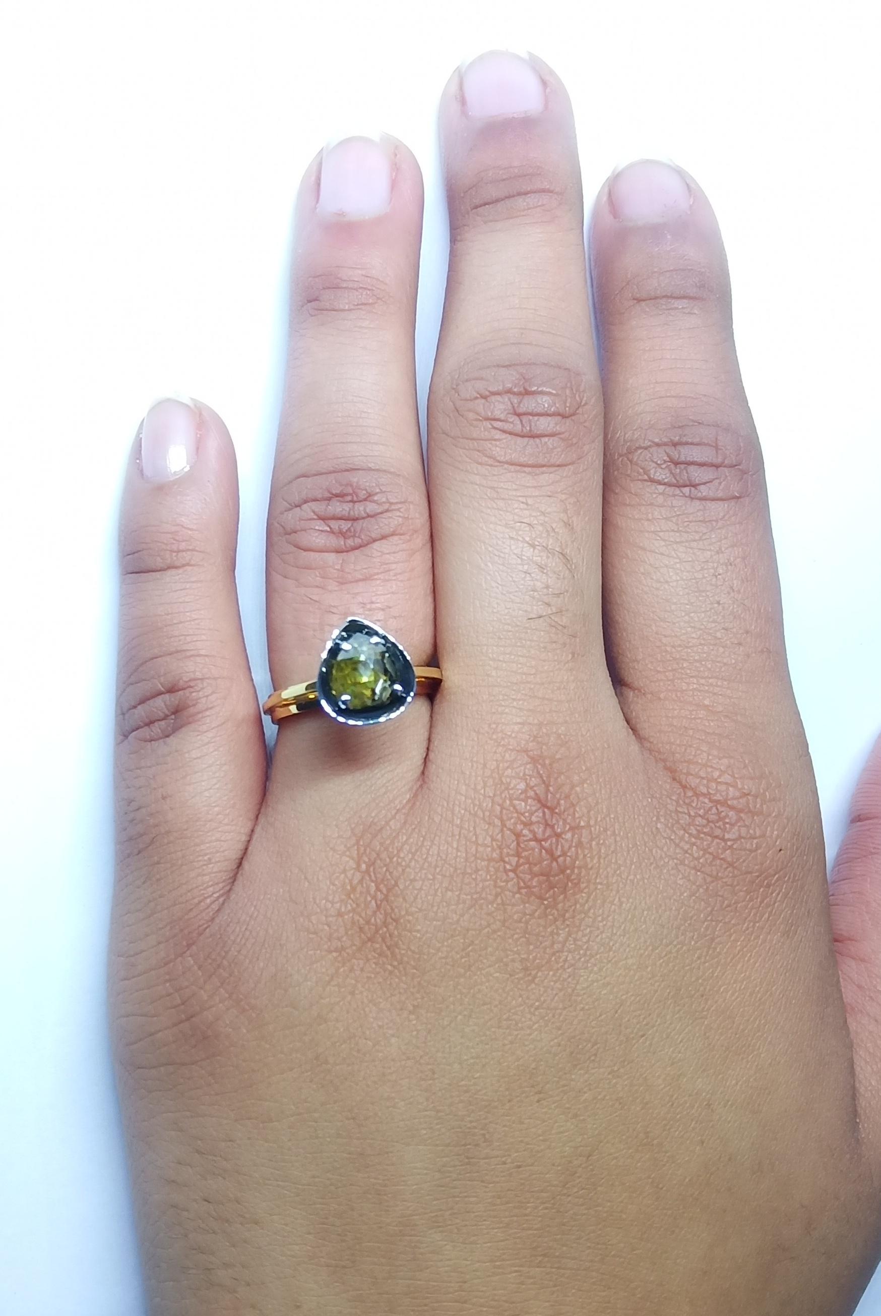Discover Your Everyday Muse in One of a Kind Colored Diamond Yellow Gold Ring For Sale 5