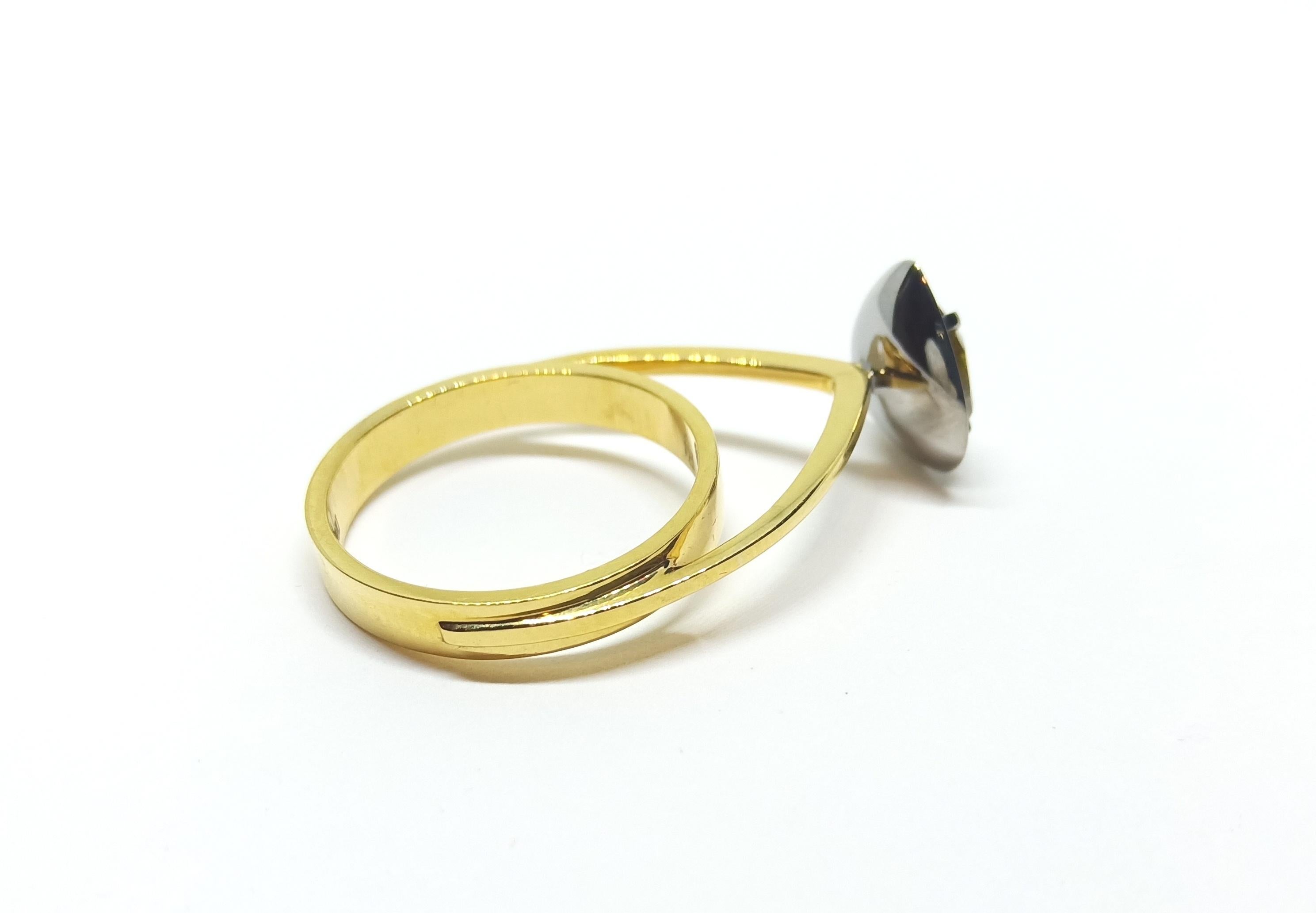 Contemporary Discover Your Everyday Muse in One of a Kind Colored Diamond Yellow Gold Ring For Sale