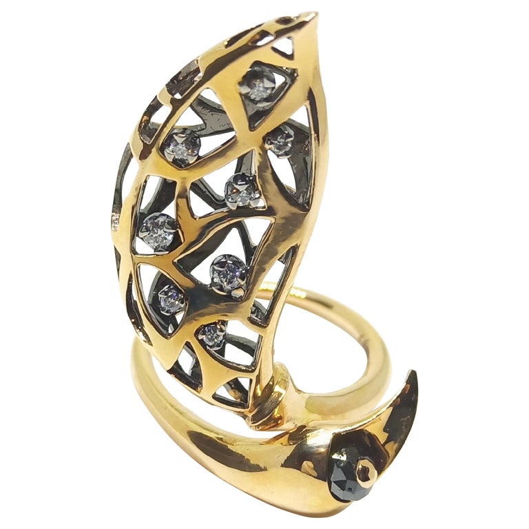 Tread the Untreaded Path with Contemporary White & Black Diamond Rose Gold Ring For Sale