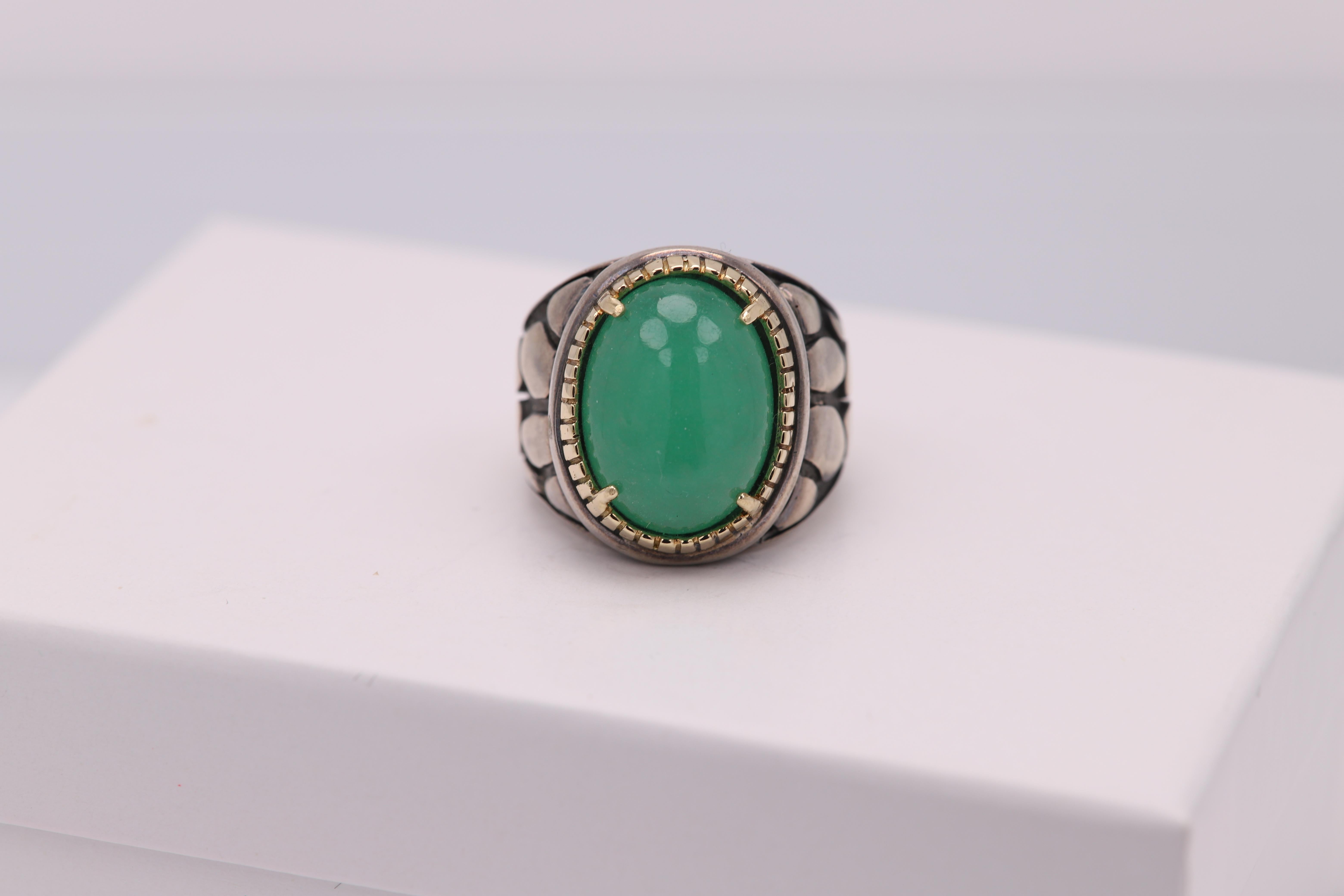 Cabochon Treated Jade Ring Sterling Silver 925 and 18 Karat Gold Green Jade Jewelry For Sale