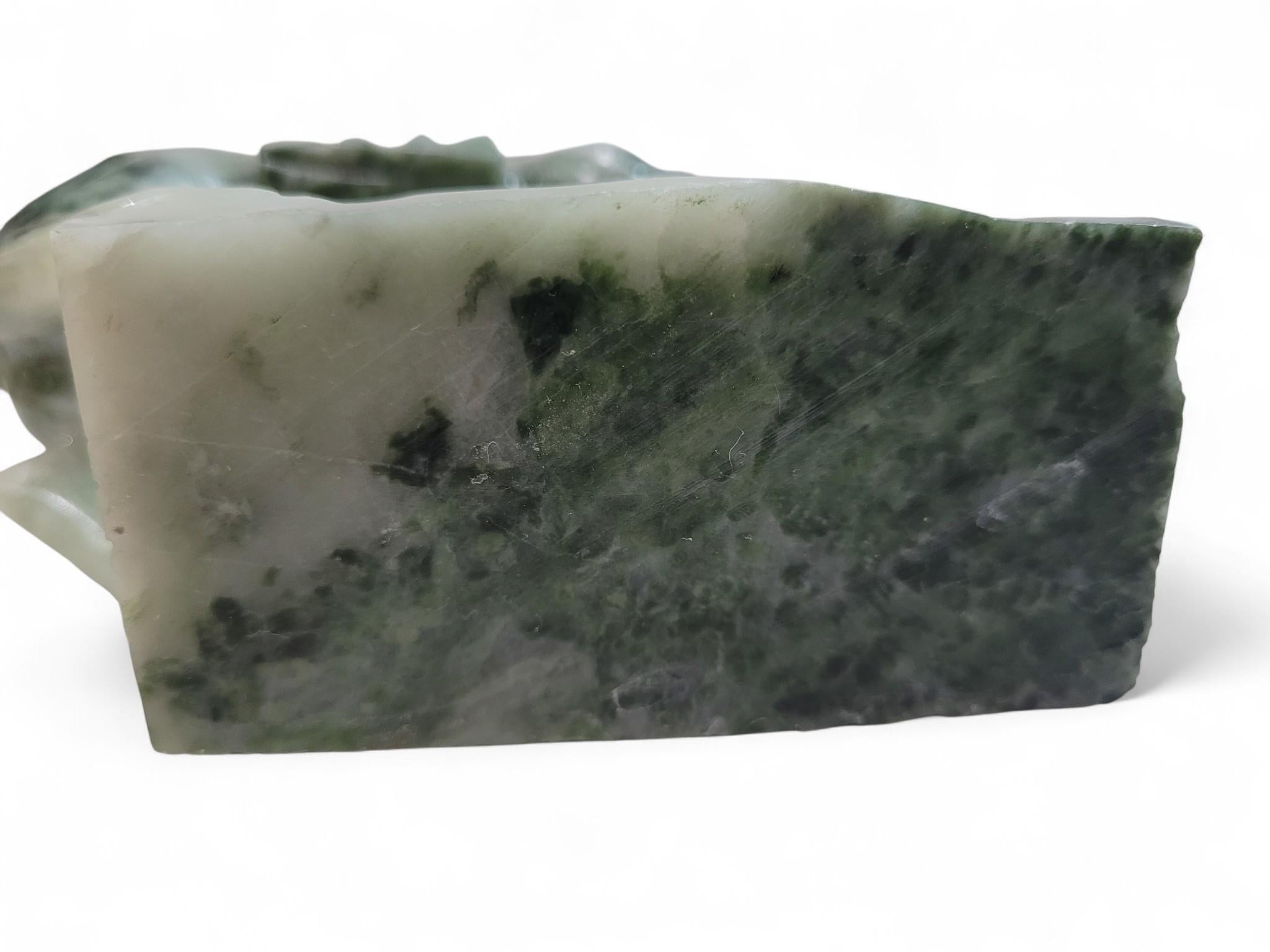 Escultura de caballo de guerra de ágata arbórea estilo Tang en venta 7