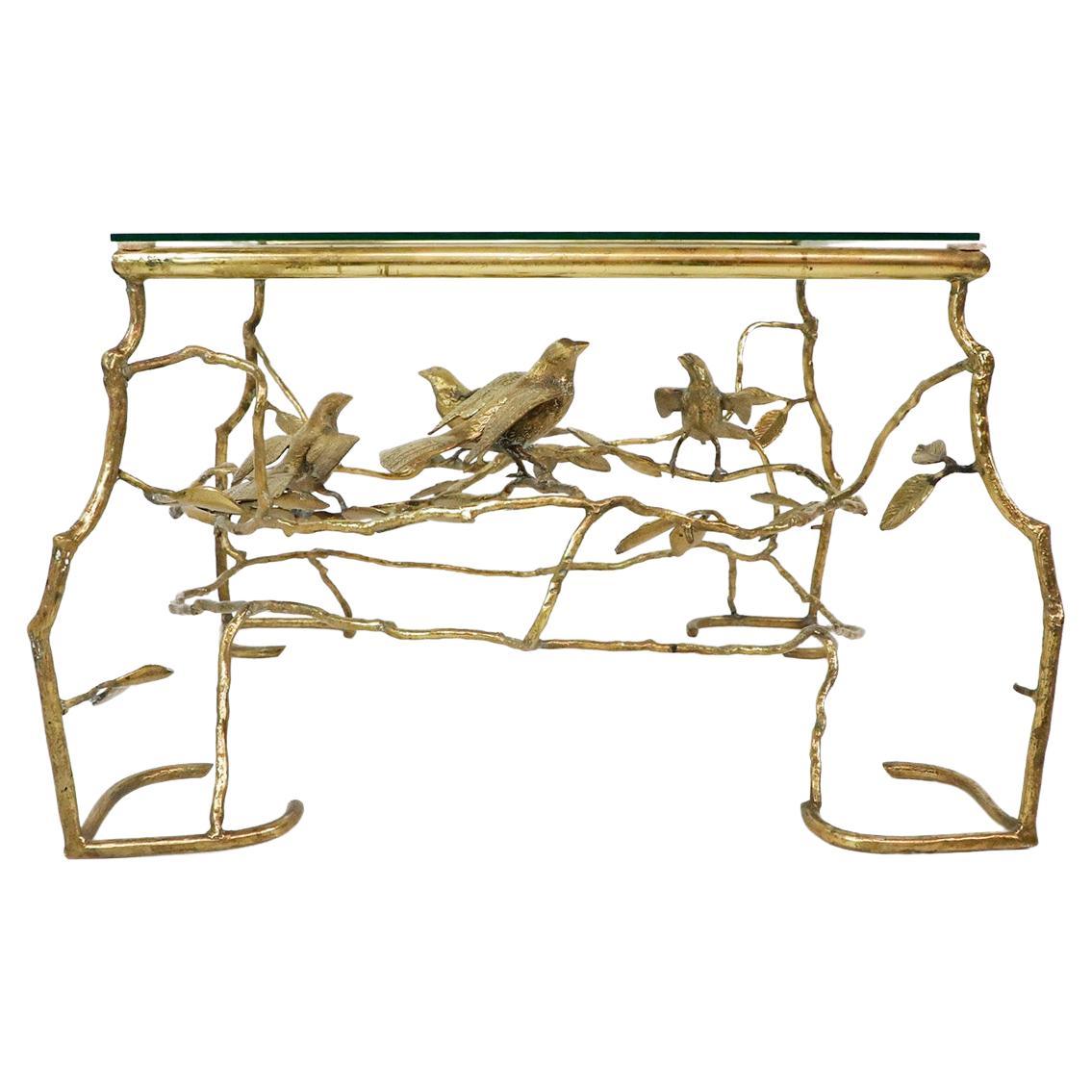 Table en forme de branches d'arbre et d'oiseaux dans le style de Giacometti, fabriquée à la main en laiton