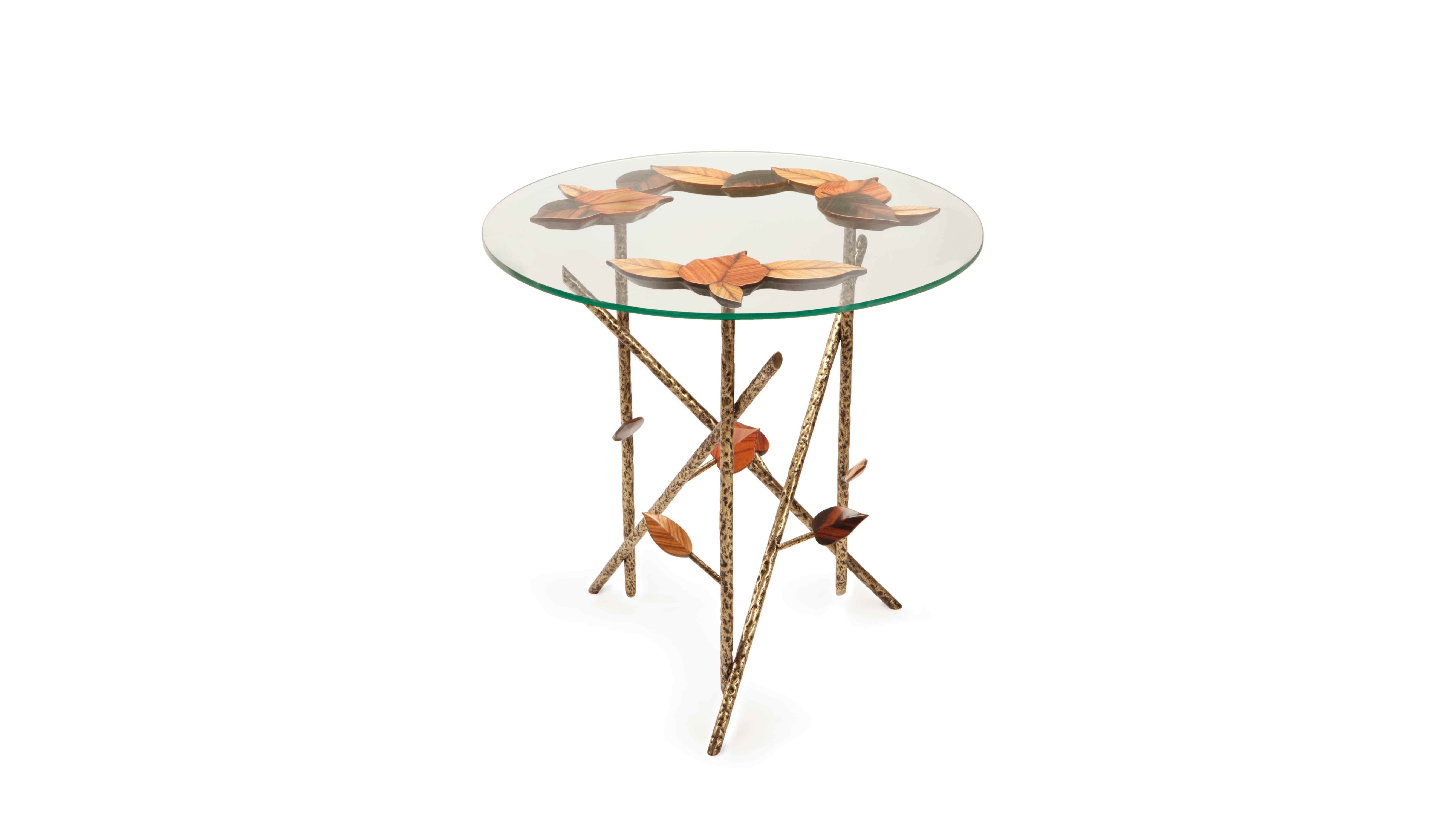 Tree Branches Side Table by InsidherLand
Dimensions: D 60 x W 60 x H 60 cm.
Materials: wood structure with marquetry work in rosewood, ebony and olive tree veneers in half gloss varnish, hammered brass with patinated effect finished in matt varnish,