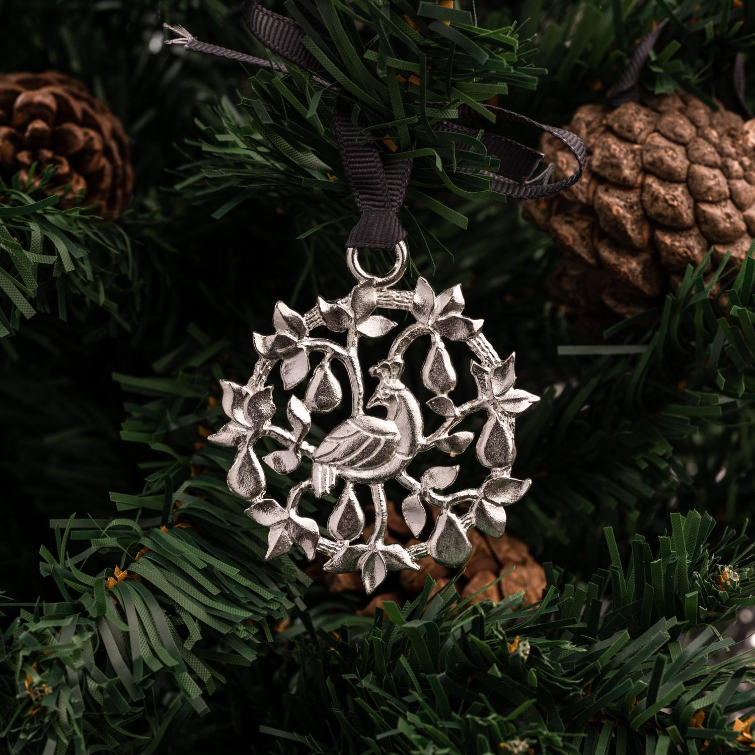 Contemporary Tree of Life Christmas Decoration Set In Silver For Sale
