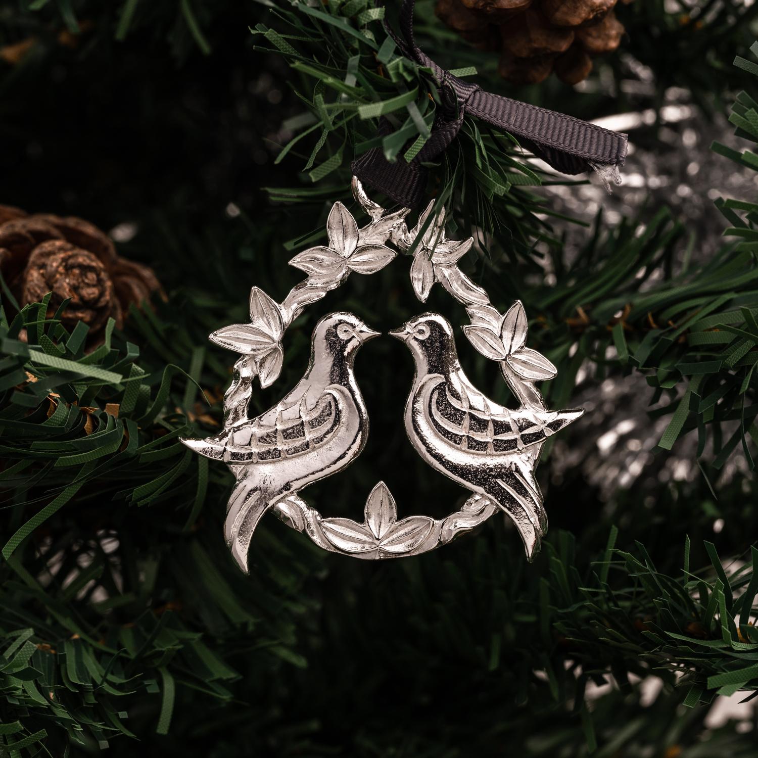 Tree of Life Christmas Decoration Set In Silver For Sale 1