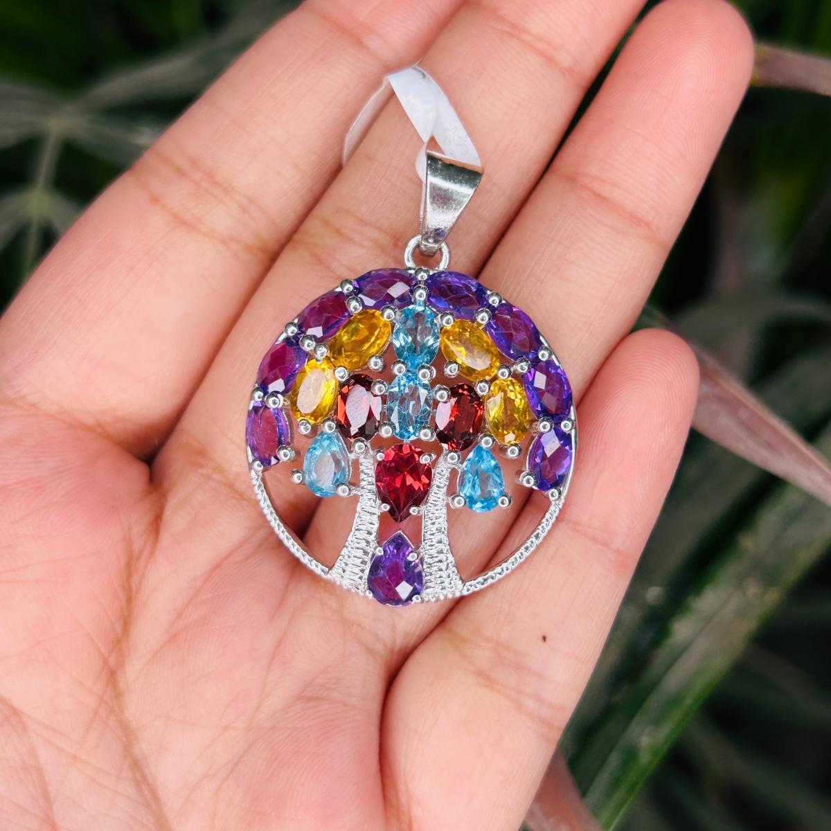Baum des Lebens Multi Edelstein Kreis Anhänger für Mutter Geschenk in Sterling Silber (Gemischter Schliff) im Angebot