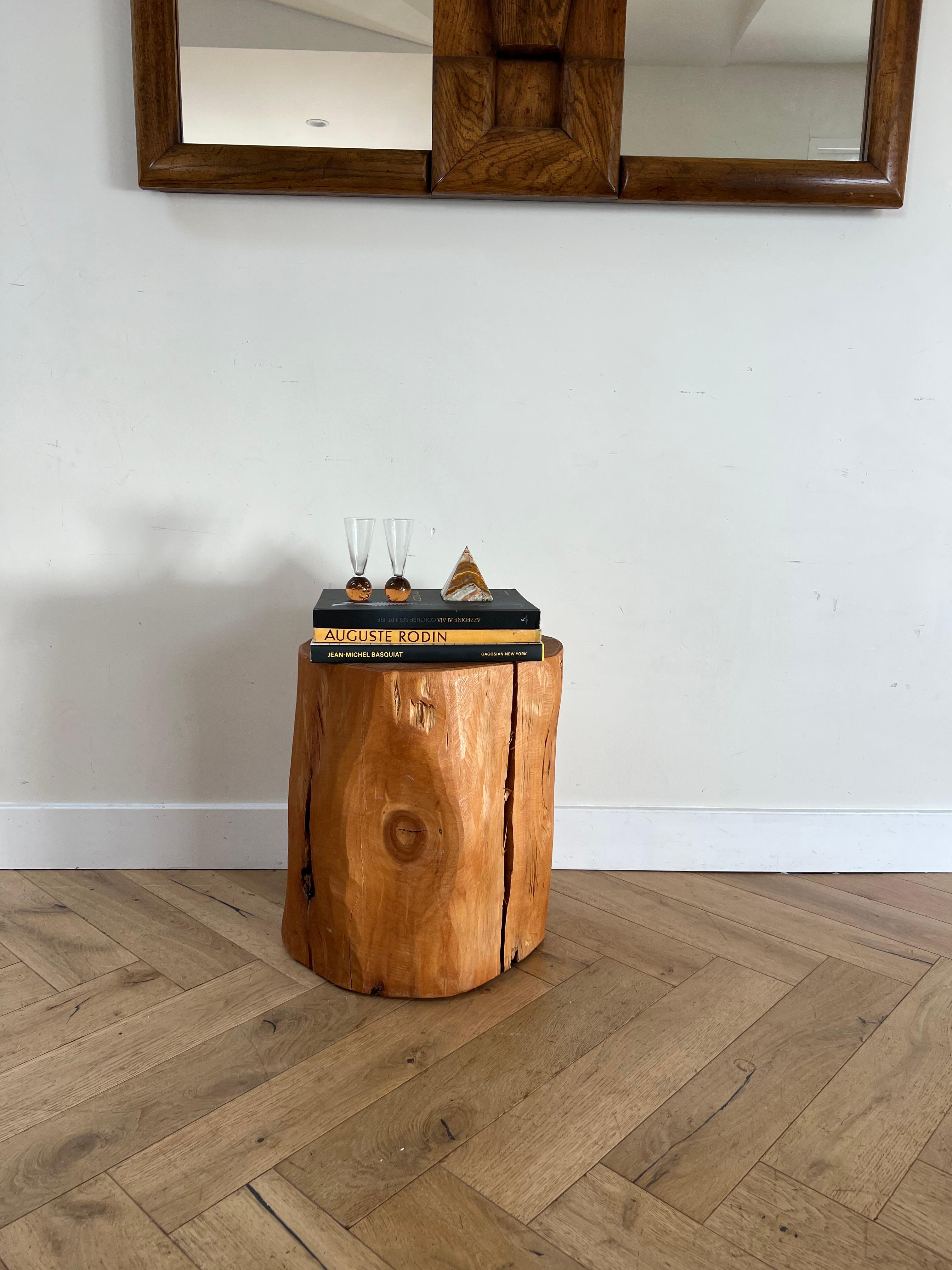 Table d'appoint en écailles d'arbre, XXIe siècle en vente 3