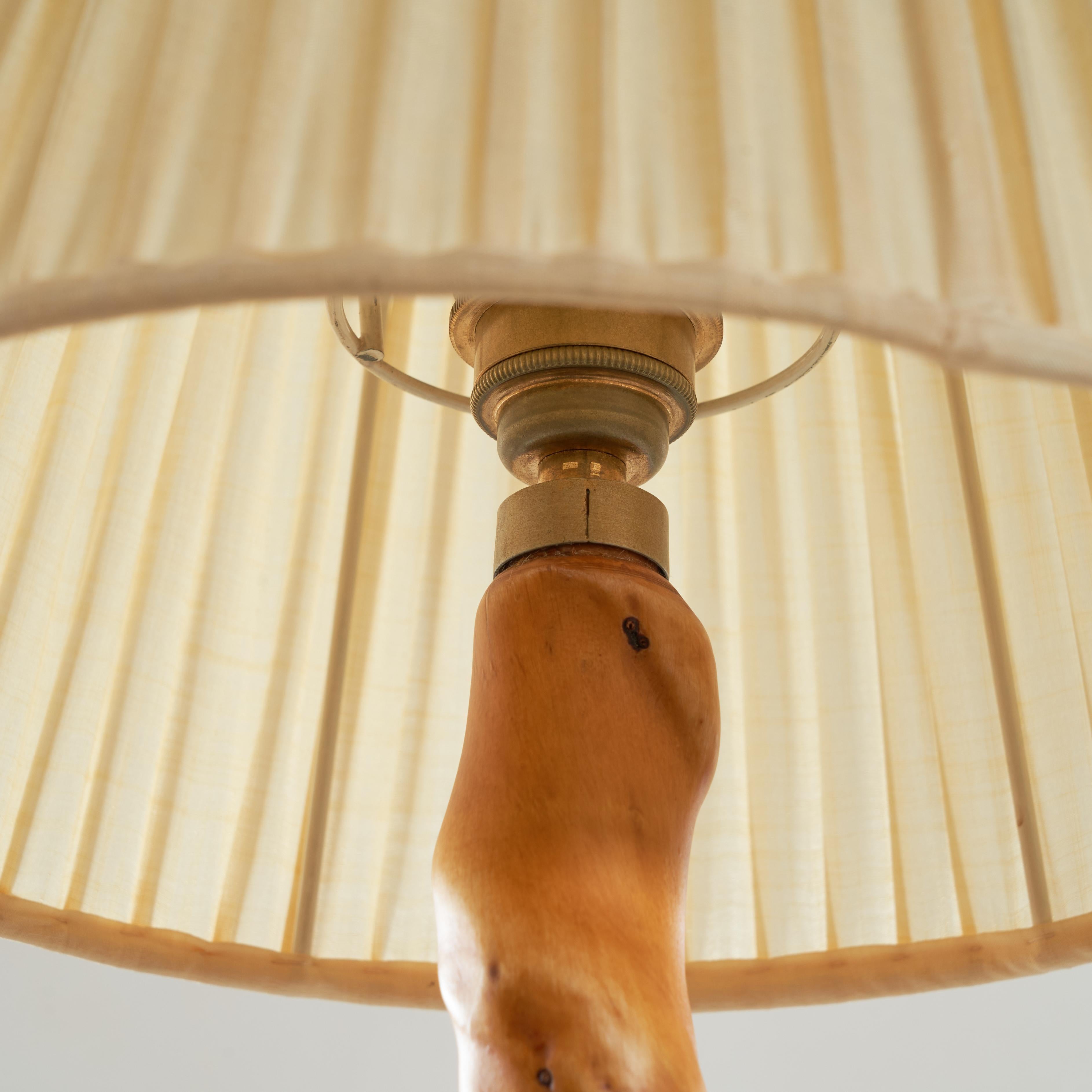 Tree Trunk Table Lamp in Acacia, Oak and Linen, 1950s For Sale 1