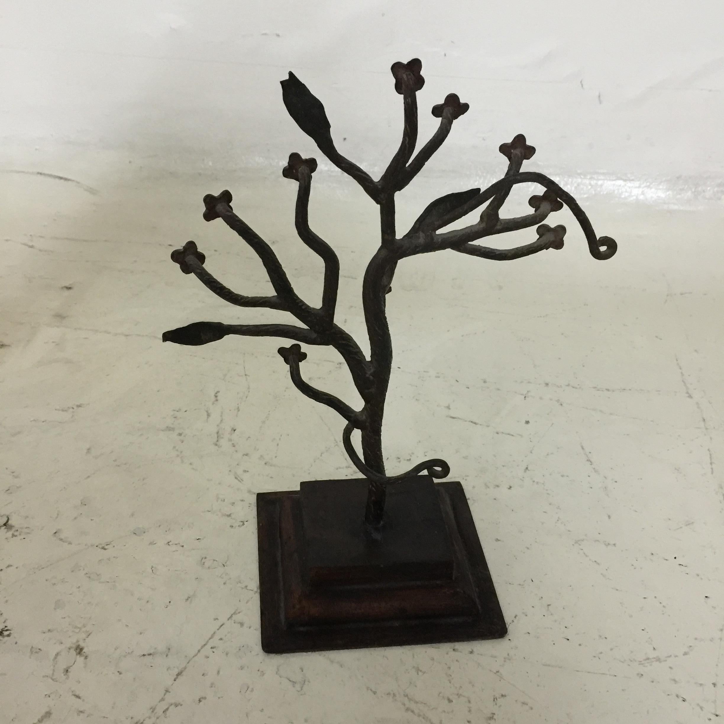 Tree with Flowers Sculpture, 1900, Jugendstil, Art Nouveau, Liberty, France In Good Condition For Sale In Ciudad Autónoma Buenos Aires, C