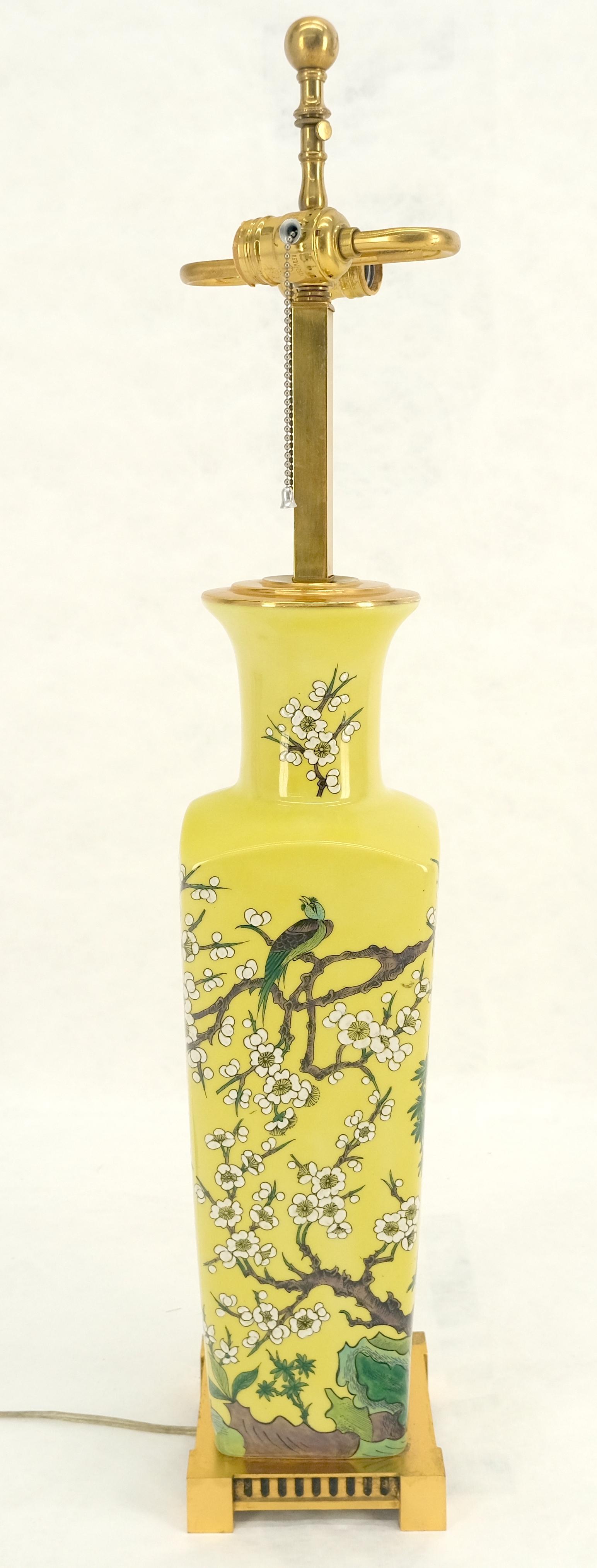 Mid-Century Modern Trees & Birds Decorated Ceramic Asian Vase Shape Table Lamp on Brass Base MINT For Sale