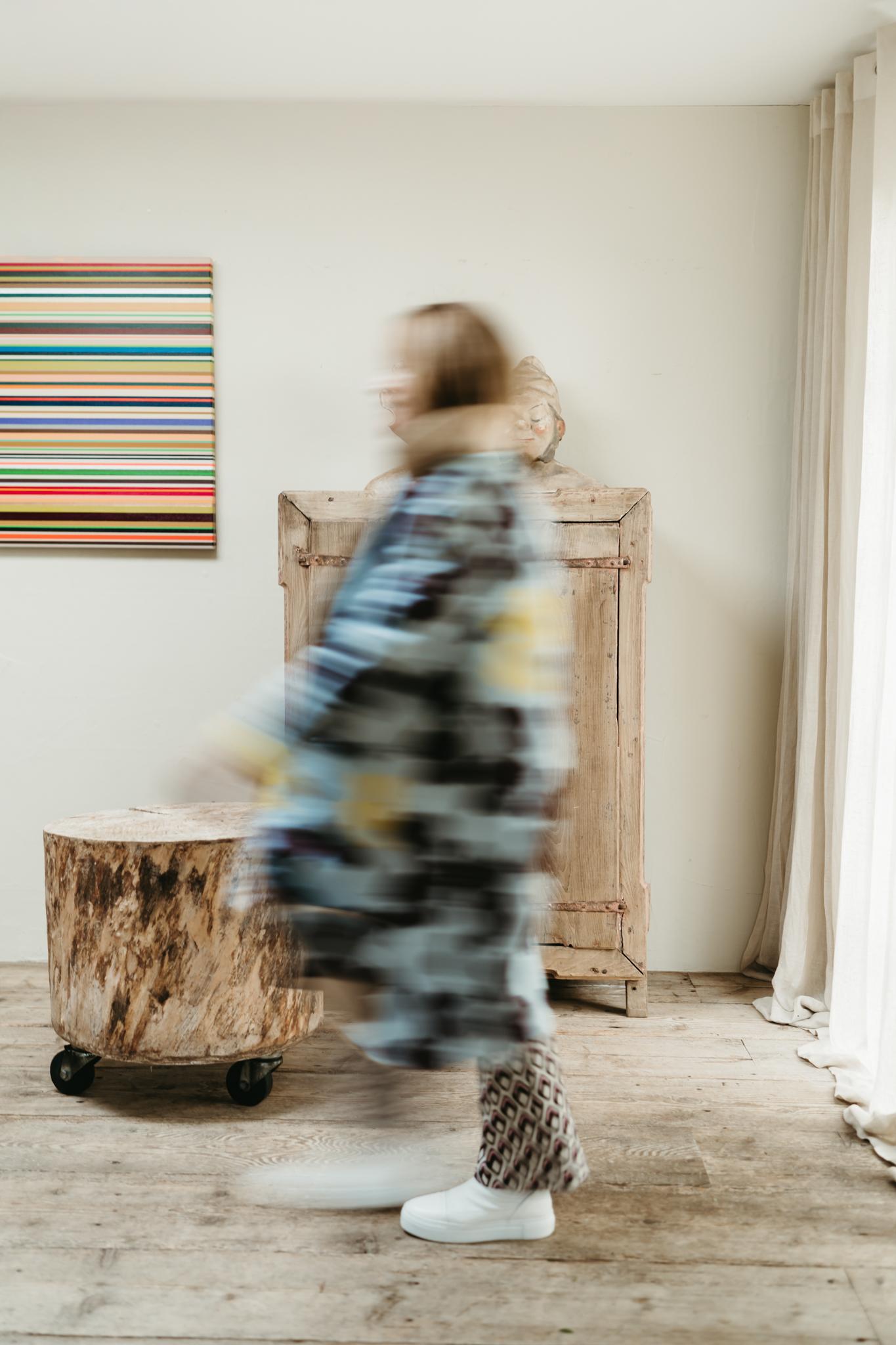 treetrunk table on wheels ... For Sale 2