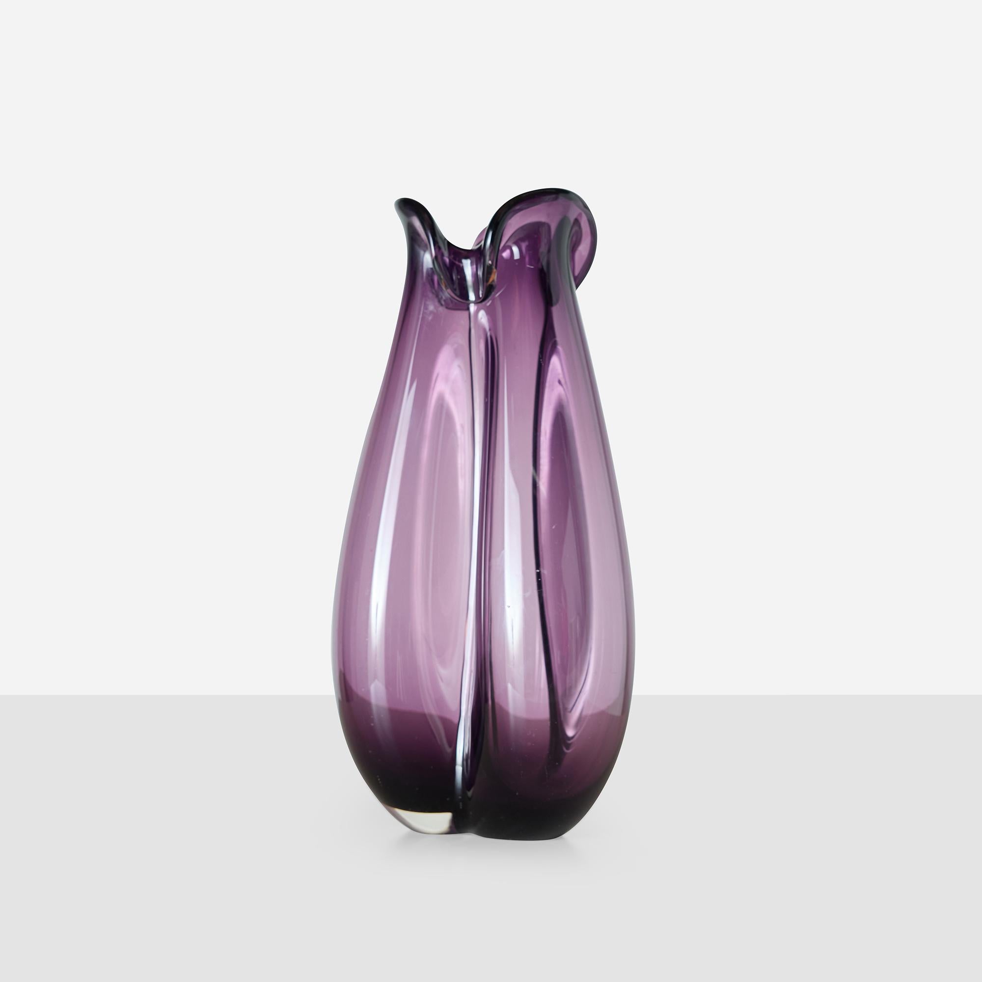 Danois Vase en verre Treflojet par Per Lütken pour Holmegaard en vente