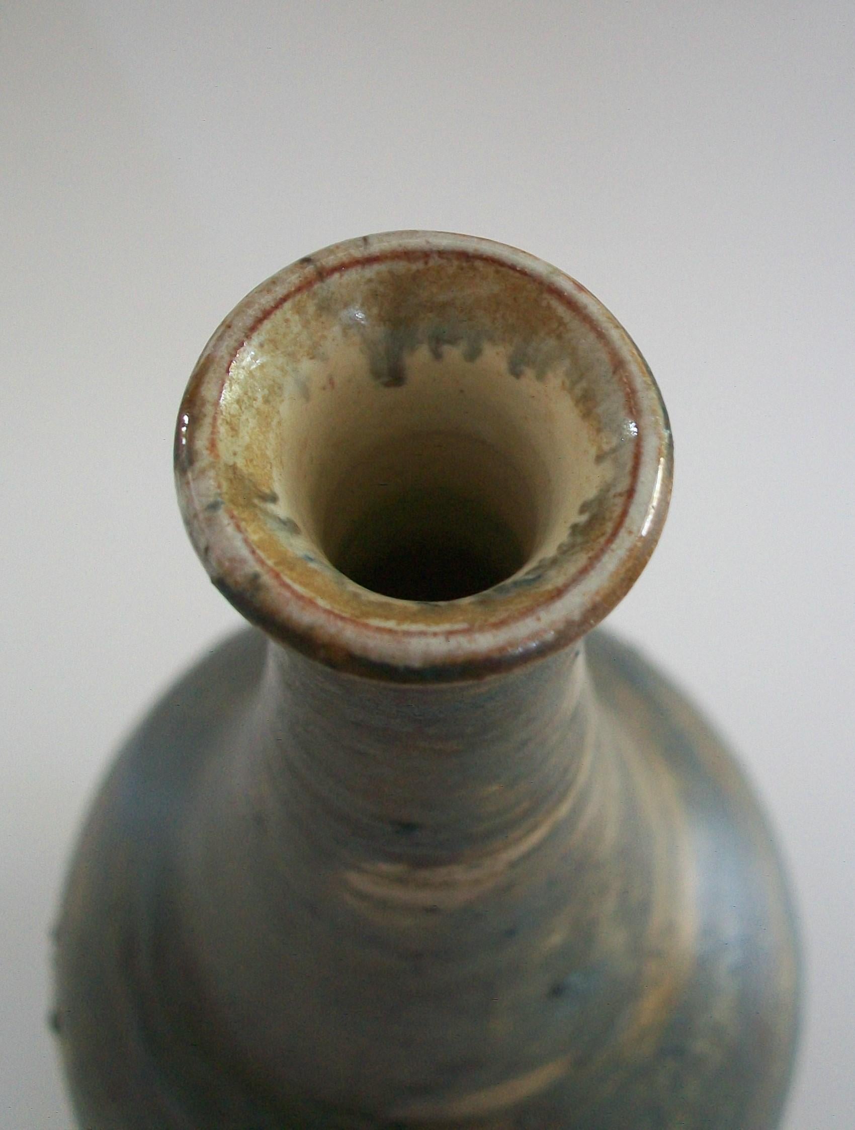 TREIMANE ART POTTERY - Vaso in Studio Pottery della metà del secolo scorso - Canada - Circa anni '60 in vendita 11