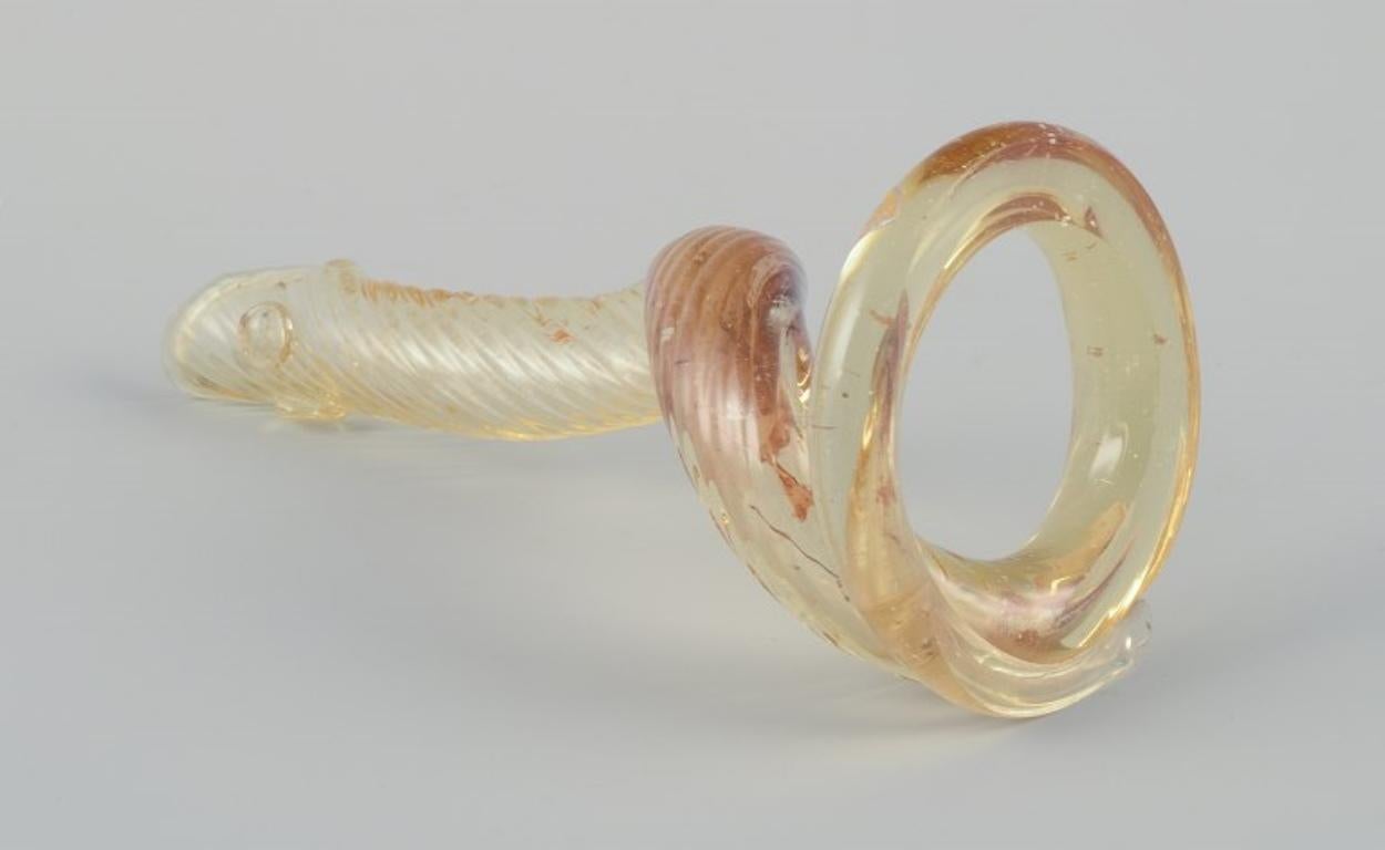 Verre d'art Trelleborgs Glasbruk, Suède Sculpture en verre d'art. Le serpent Cobra. 1970s en vente