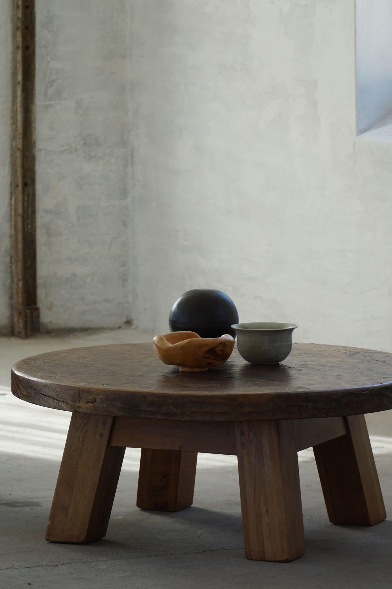 Tremendous Round Brutalist Coffee Sofa Table in Oak, Mid Century Modern, 1970s For Sale 3