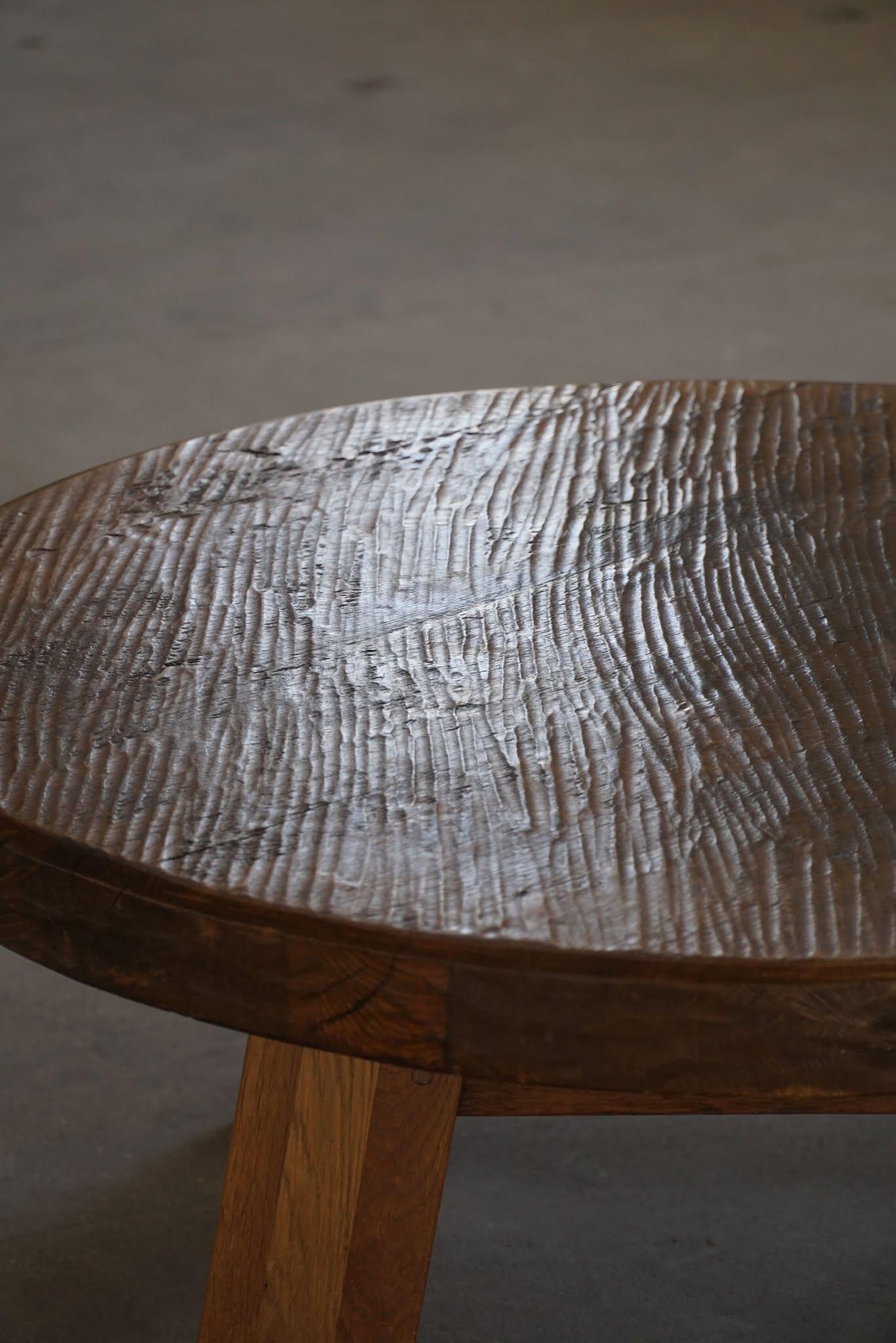 Tremendous Round Brutalist Coffee Sofa Table in Oak, Mid Century Modern, 1970s For Sale 5