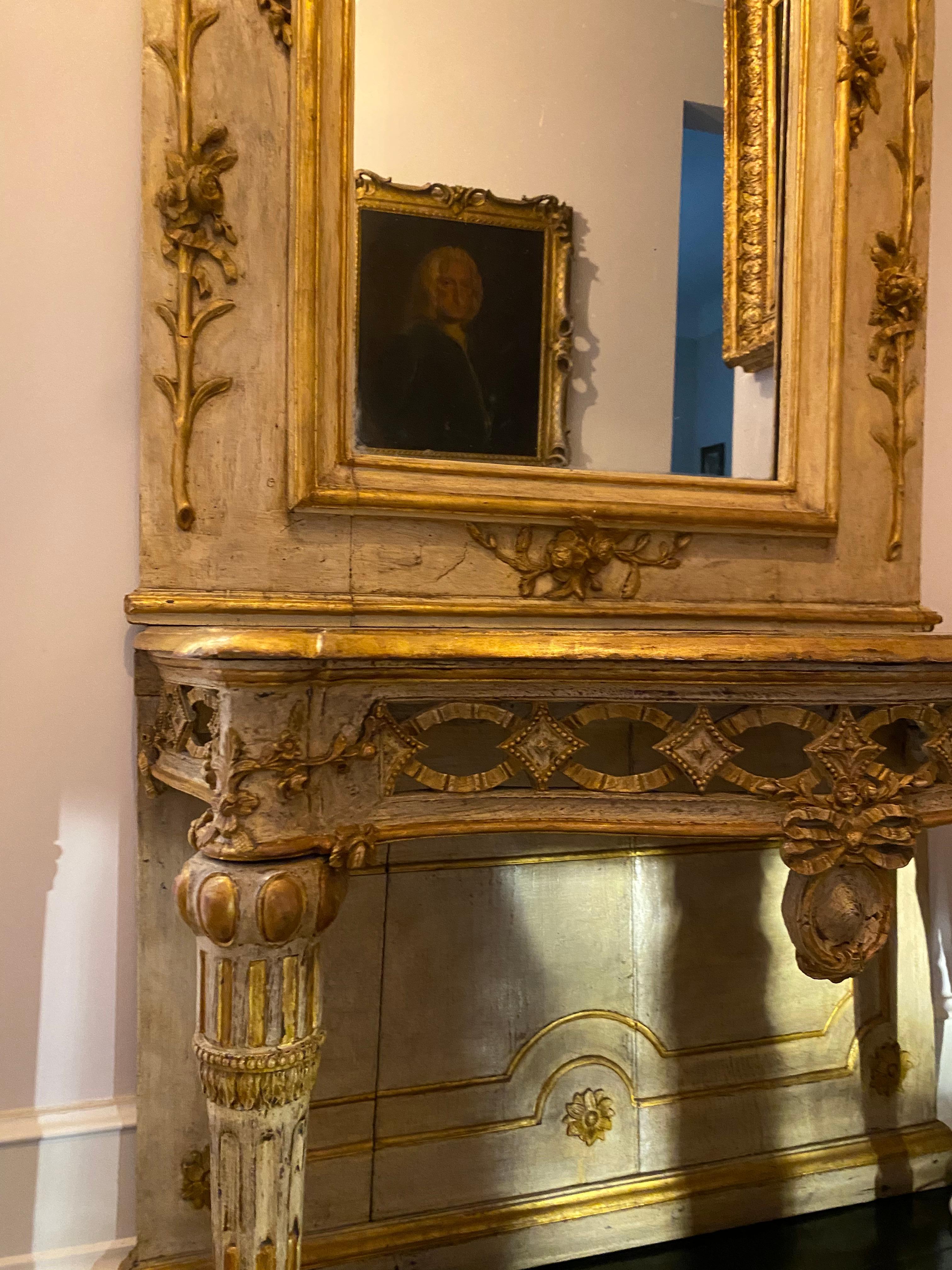 Trumeau, console en bois peint en blanc et or de la reine Mary I en vente 1