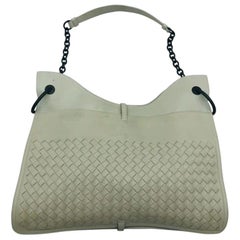 Trendy Bottega Veneta Intrecciato Beverly Shoulder Bag