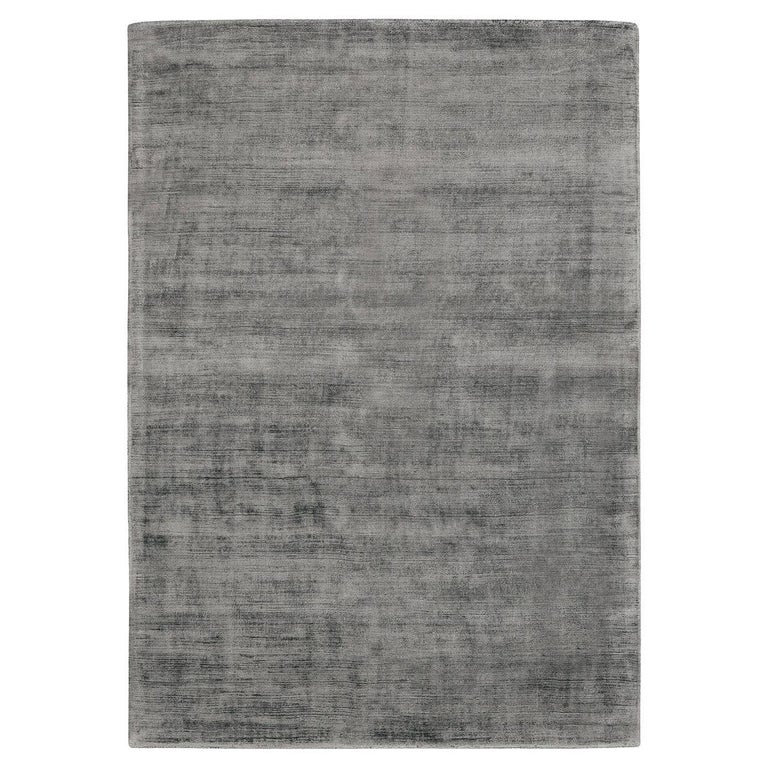 Trendy Shiny Grey Rug For Sale at 1stDibs