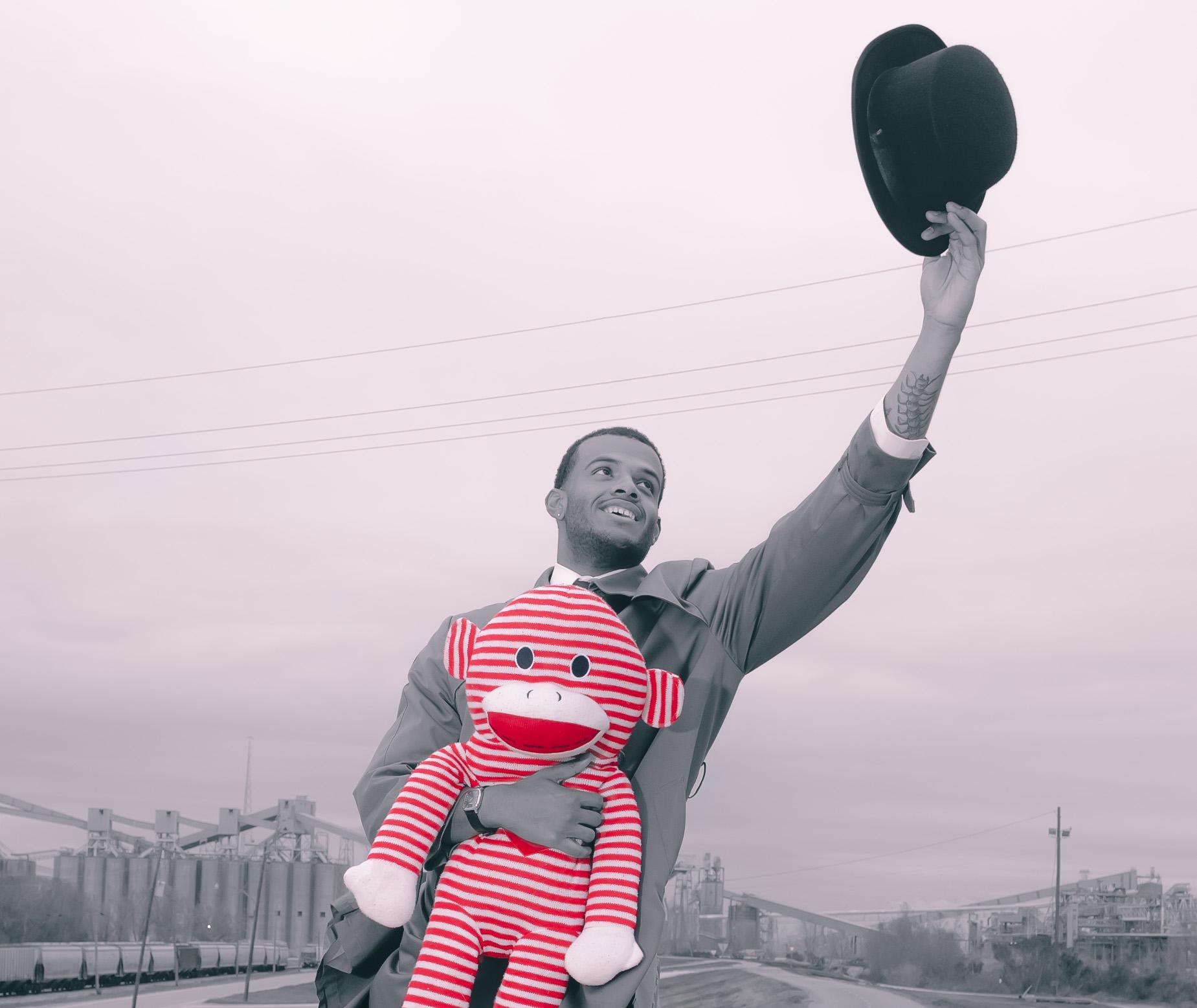 Figurative Photograph de Trenity Thomas - Señor Buen Tipo