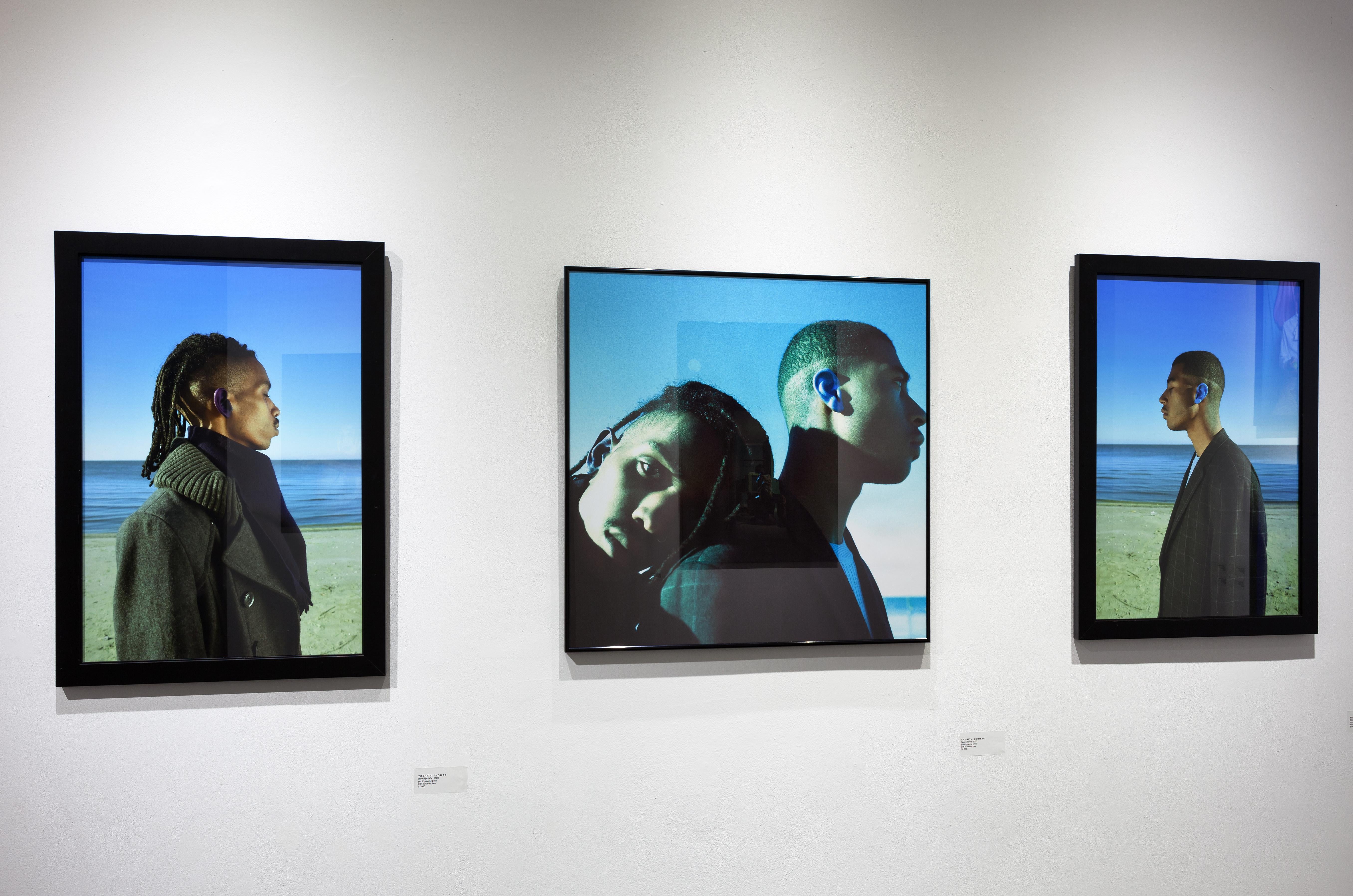 Ausgestattet – Photograph von Trenity Thomas