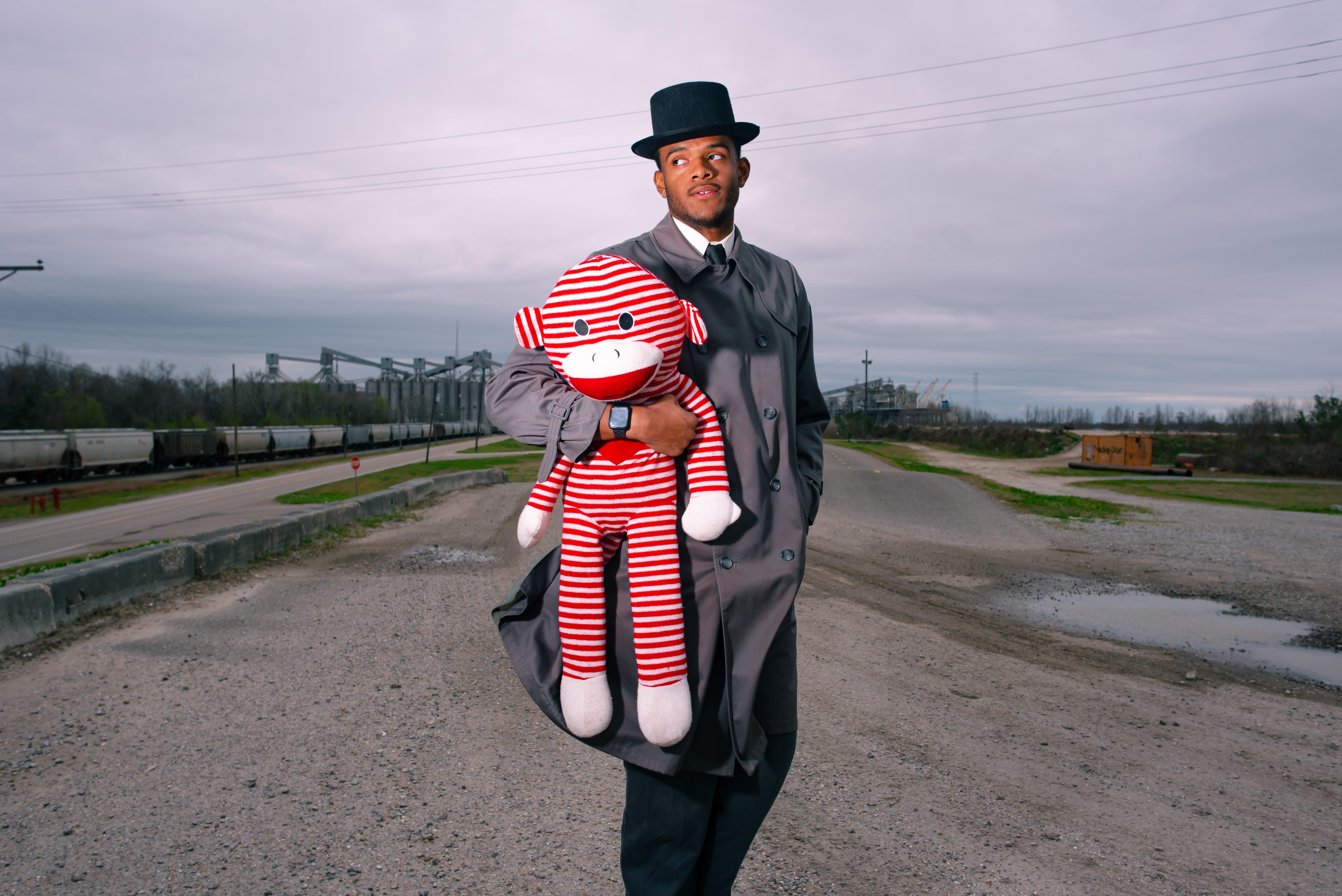 Trenity Thomas Figurative Photograph – Übereinstimmungen