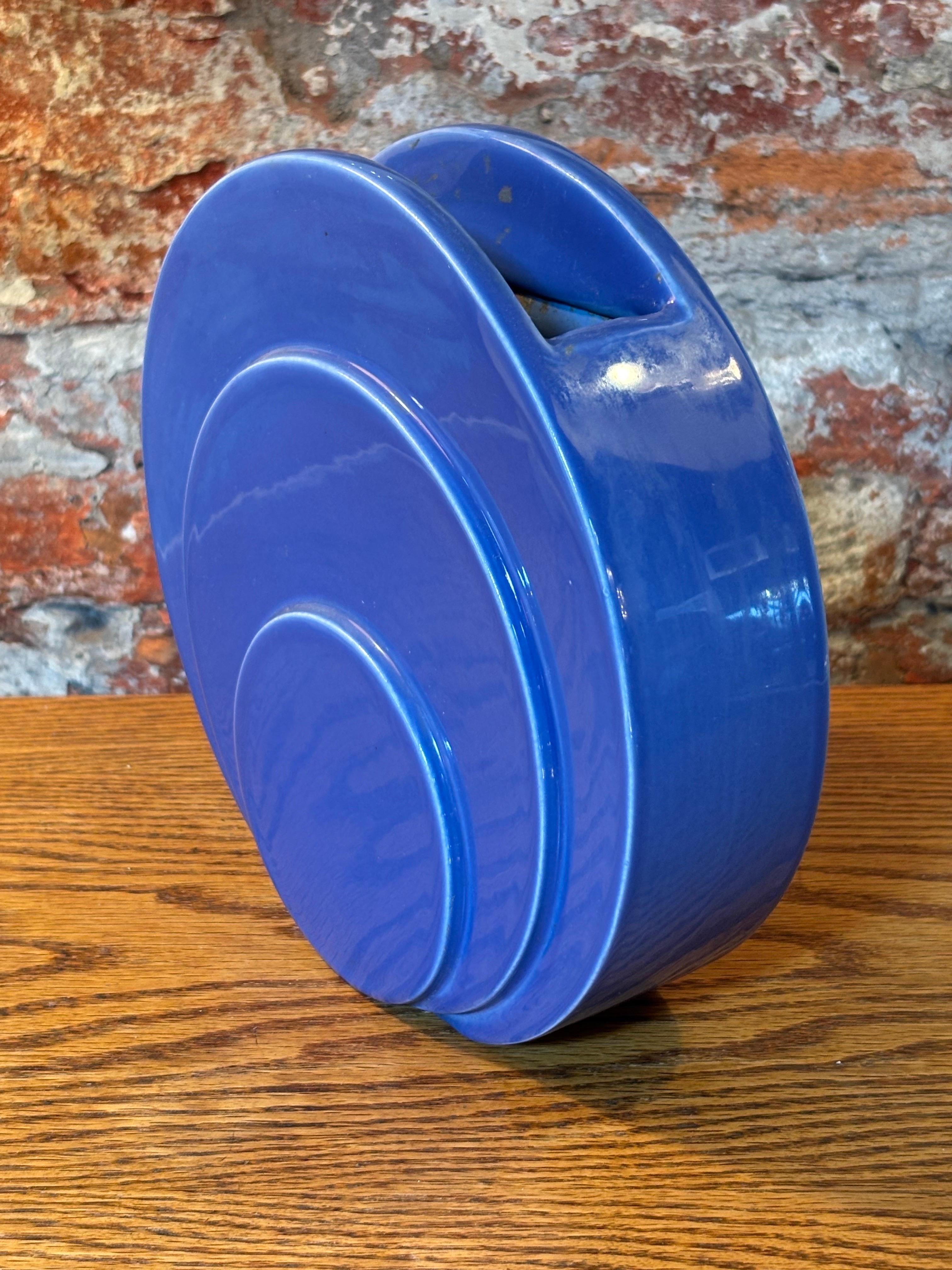 Vaso Trenton Potteries Circle In condizioni buone in vendita a Philadelphia, PA