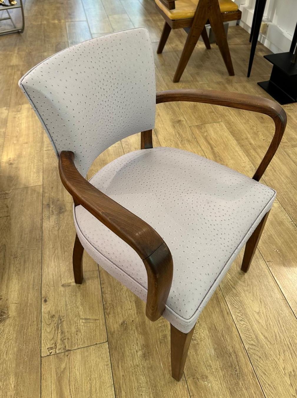 Très beau fauteuil bridge en palissandre et véritable cuir d'autruche de la période Art-Déco
Sellerie neuve
Entièrement restauré