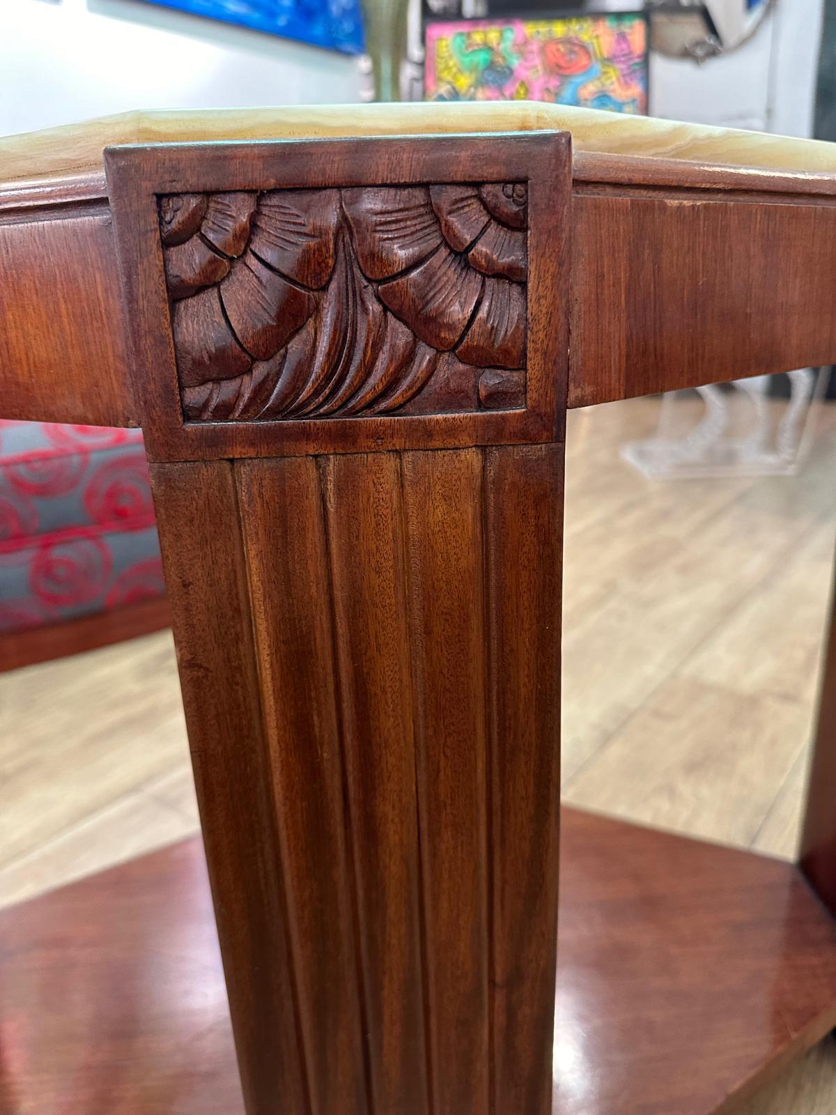 French Très belle console ou table d'appoint en palissandre et Onyx - Période Art-Déco For Sale
