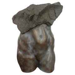 Très belle sculpture en bronze et roche "Me & My Body"