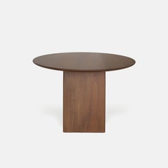 Table à manger "Três", en bois massif de Jequitibá