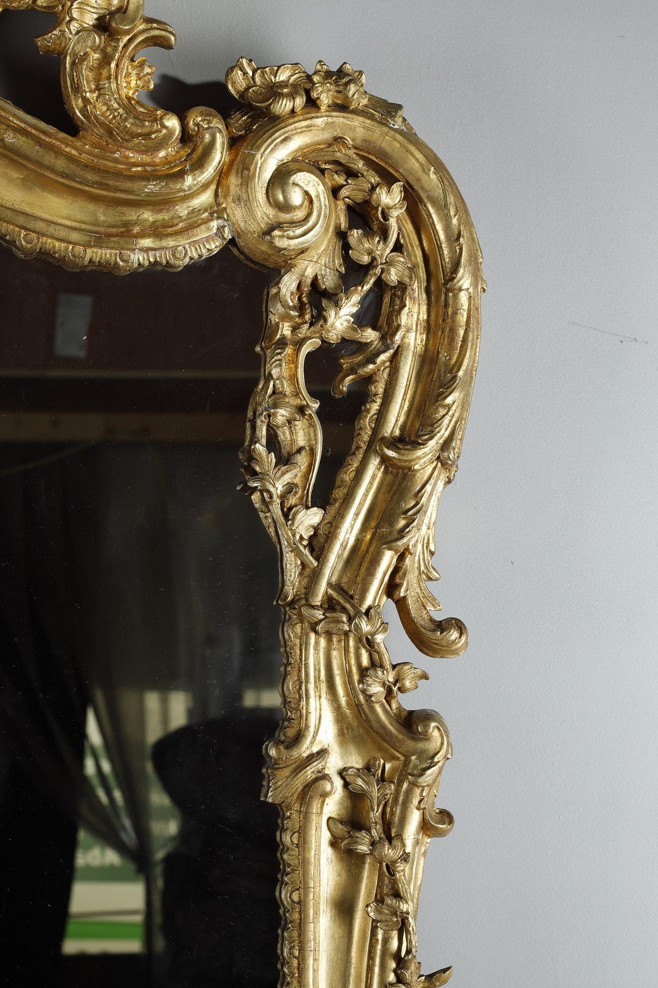 Very large Louis XV Style mirror with Rocaille decoration 8