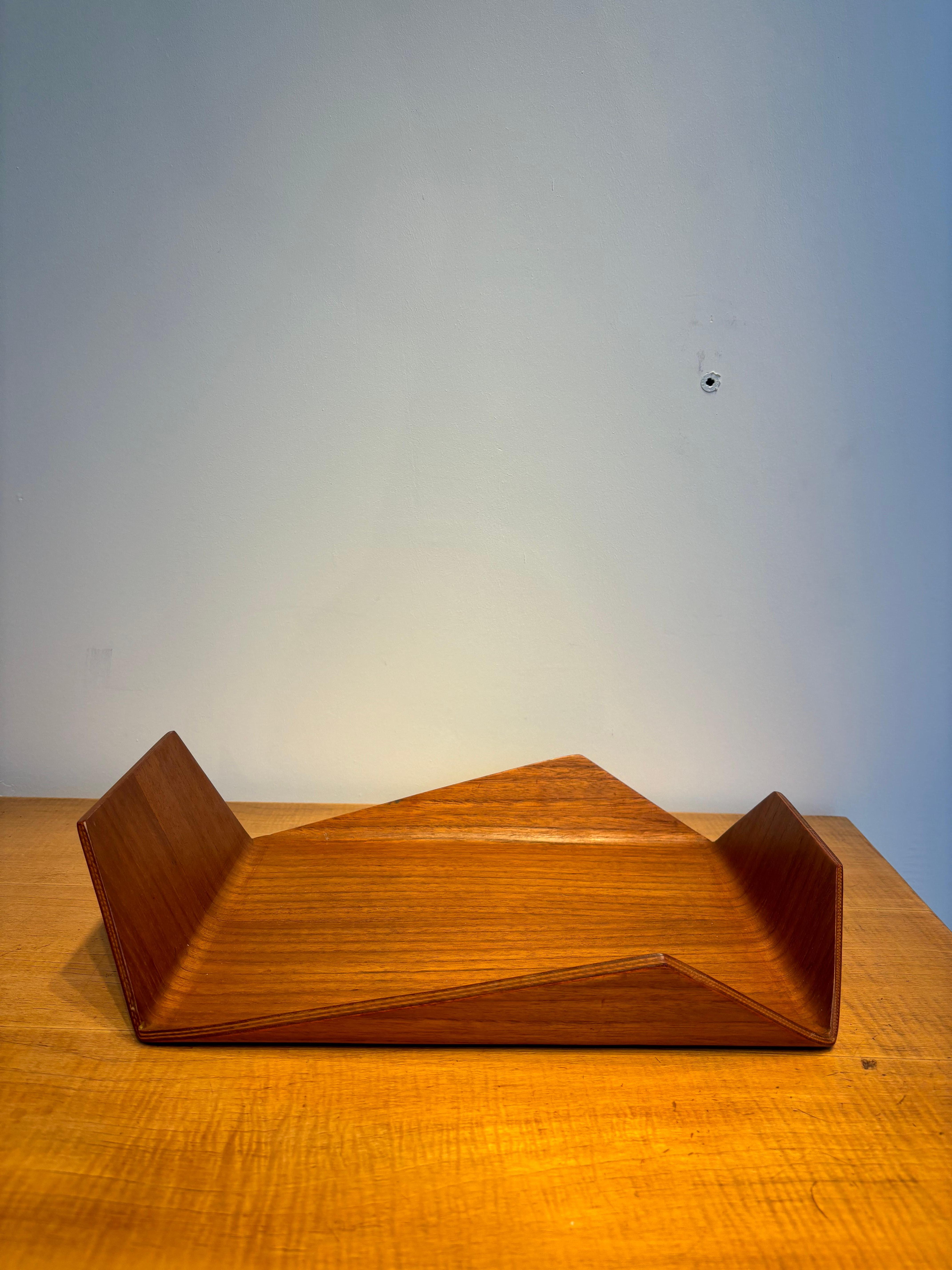Très rare porte courrier par André Vigneau pour Steph Simon (Moderne der Mitte des Jahrhunderts) im Angebot