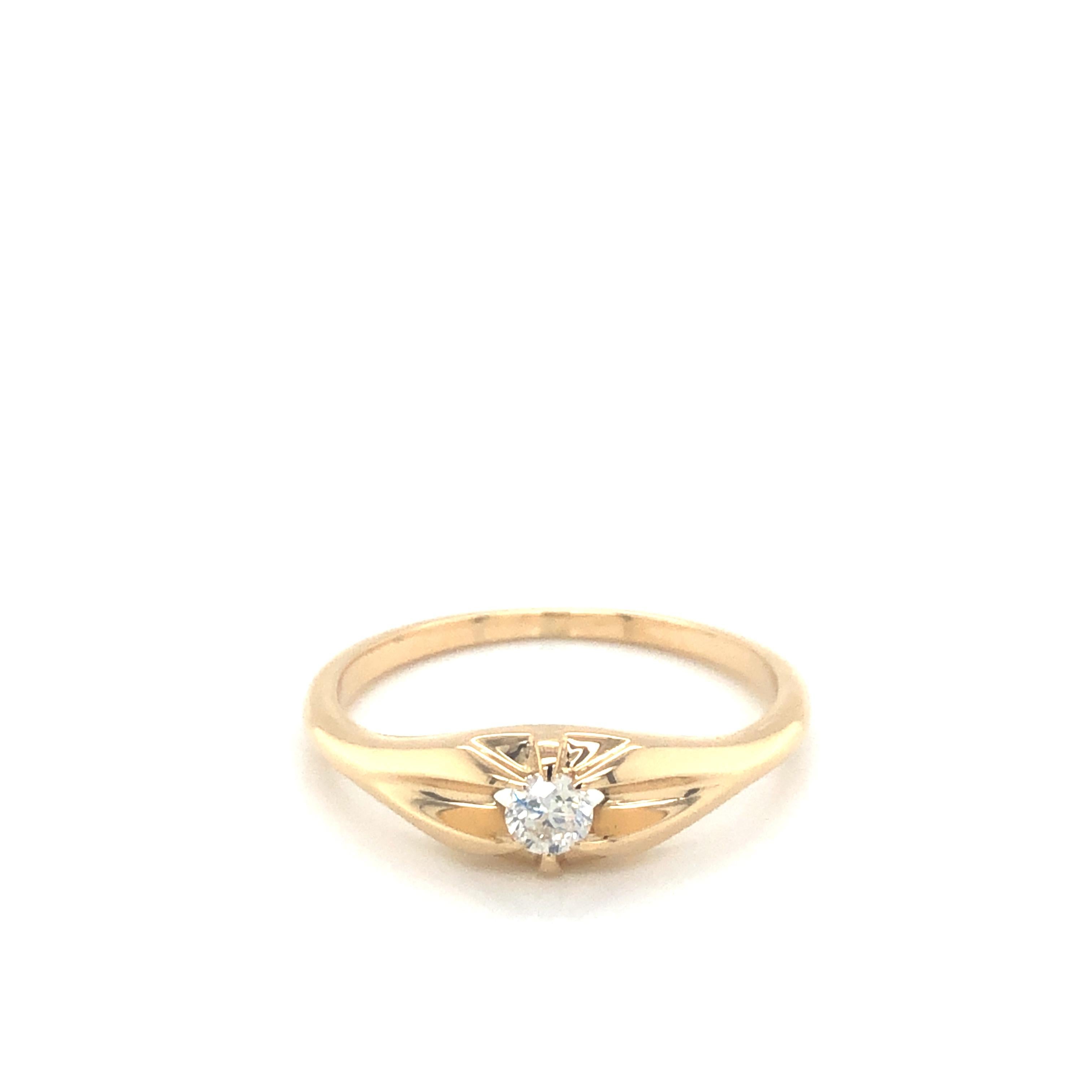 Tresor Paris Bespoke 1.00 Carat Round Diamond 18k Gold Claw Set Band Signet Ring For Sale 5