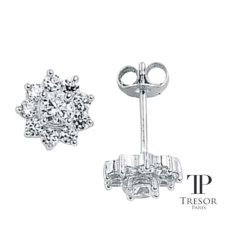 Moderno Tresor Paris - Orecchini a cerchio a fiore in argento Sterling con perno in zirconia cubica in vendita