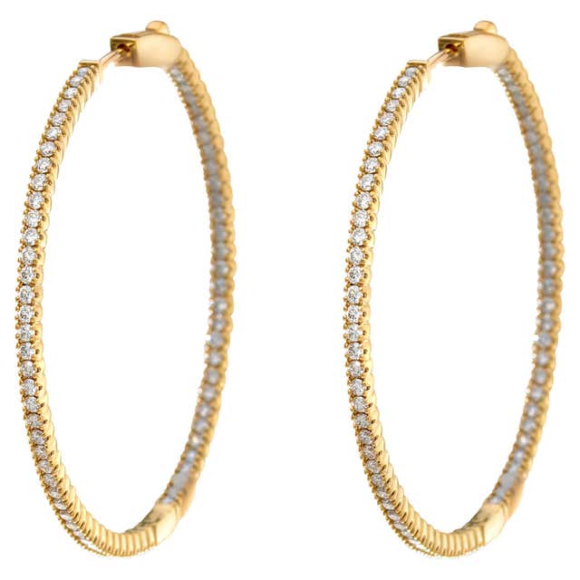 Perlée clovers hoop earrings 18K yellow gold, Diamond - Van Cleef & Arpels Perlée clovers hoop earrings 18K yellow gold, Diamond - Van Cleef & Arpels