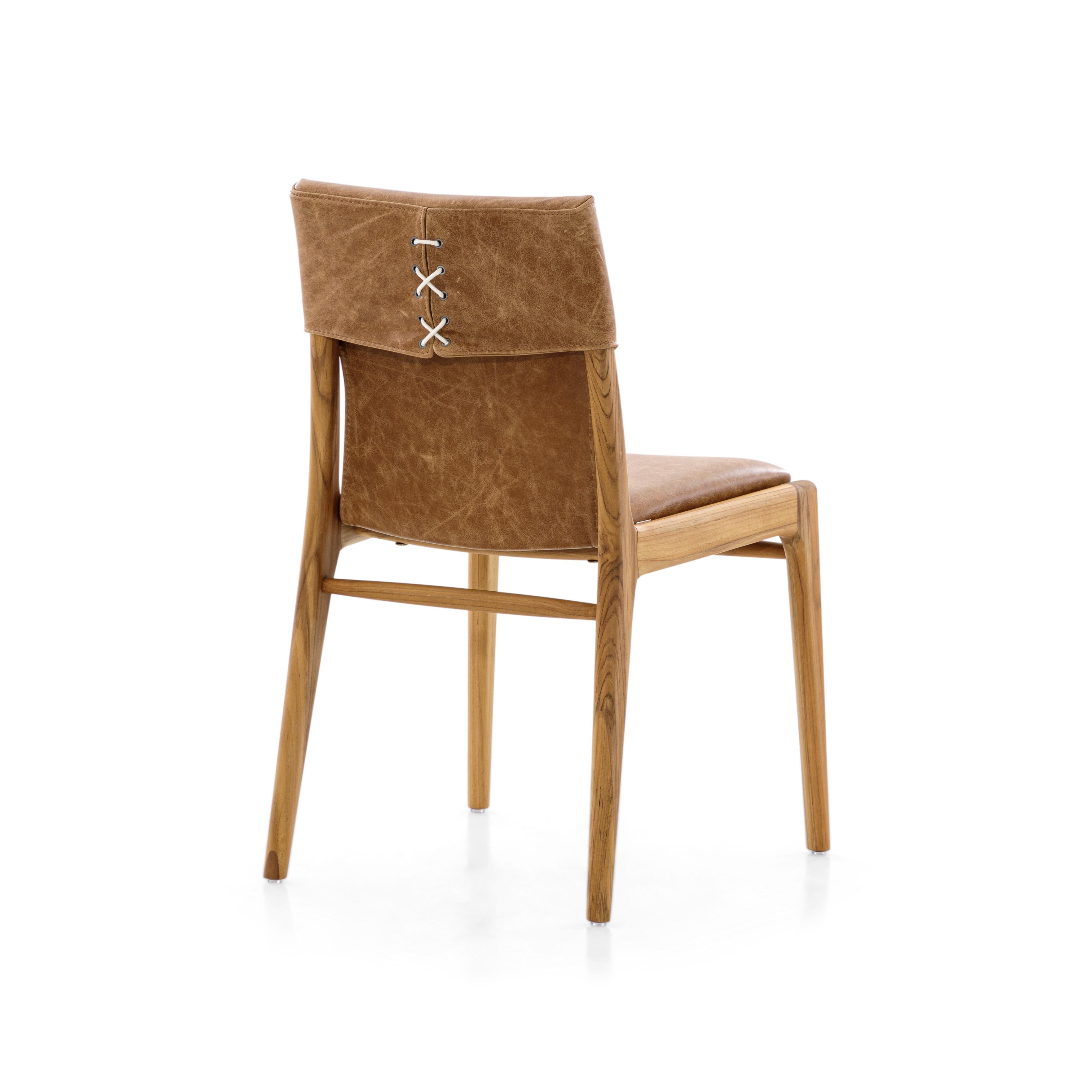 Brazilian Pair of Teak Dining Chairs in Distressed Leather, Customizable Tress Line For Sale