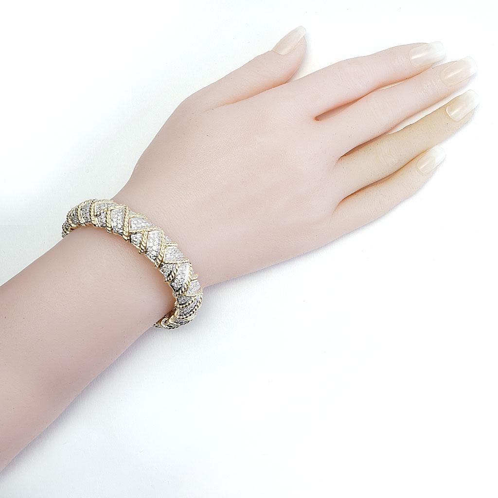 Tressé 10 CTTW Braided Rope Diamond Bracelet in 14K Yellow Gold In New Condition For Sale In Chicago, IL