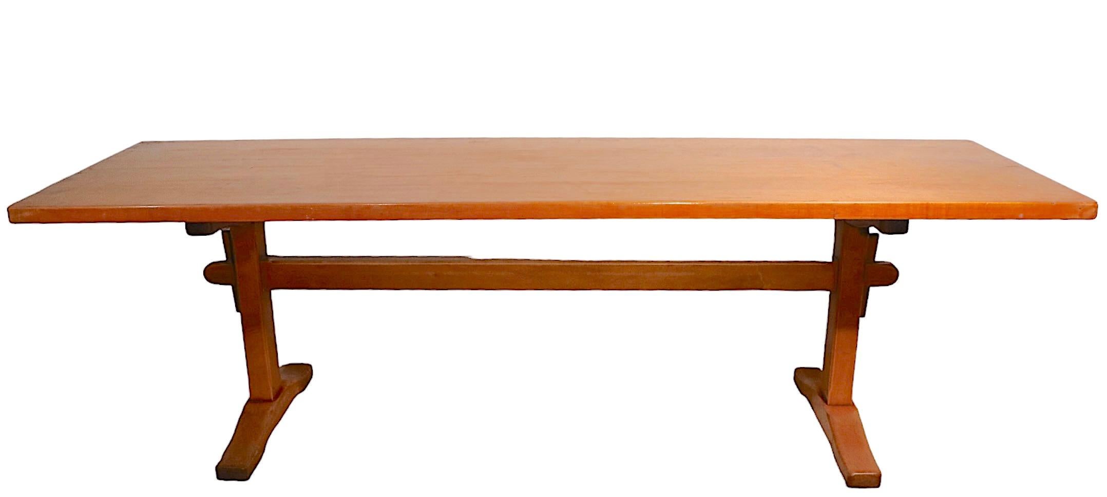 Bauern-Esstisch mit Trestle-Sockel, Modell 6010, markiert Stickley Fayetteville Syracuse im Angebot 11