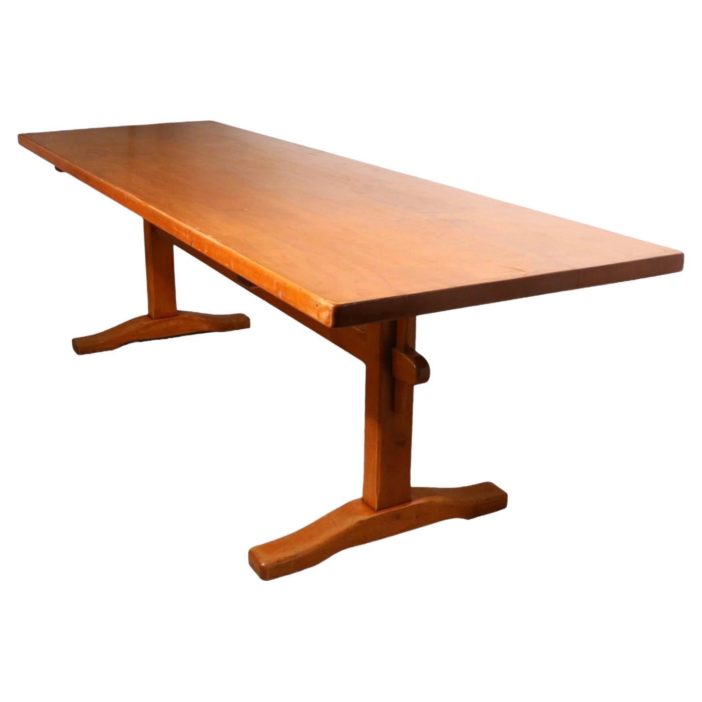 Table à manger de ferme à tréteaux modèle 6010 marquée Stickley Fayetteville Syracuse