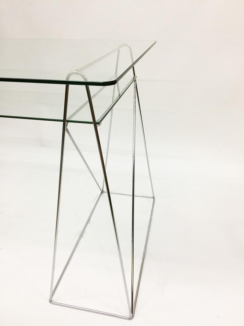 Trestle Leg table desk with two-tiered glass top, 1970s In Good Condition For Sale In Delft, NL