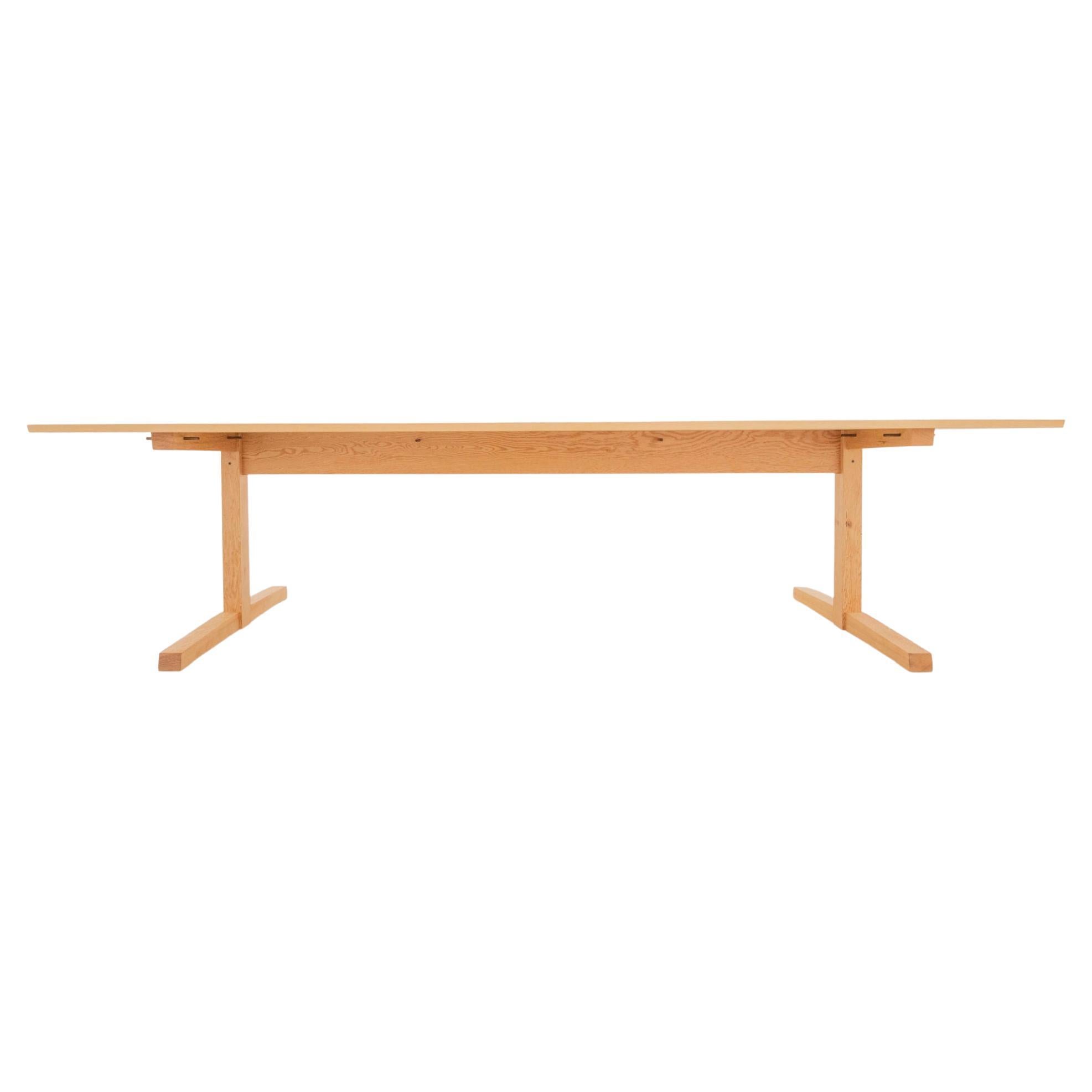 Trestle table "Helvetica-Black"