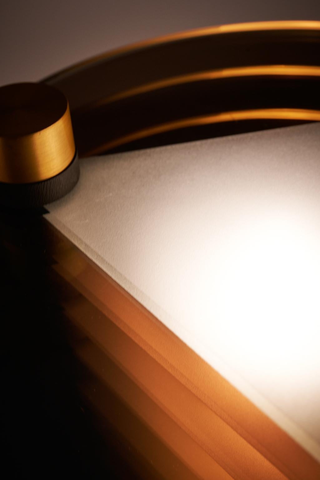 Gold Glass & Aluminum Tabletop Lamp (Moderne) im Angebot