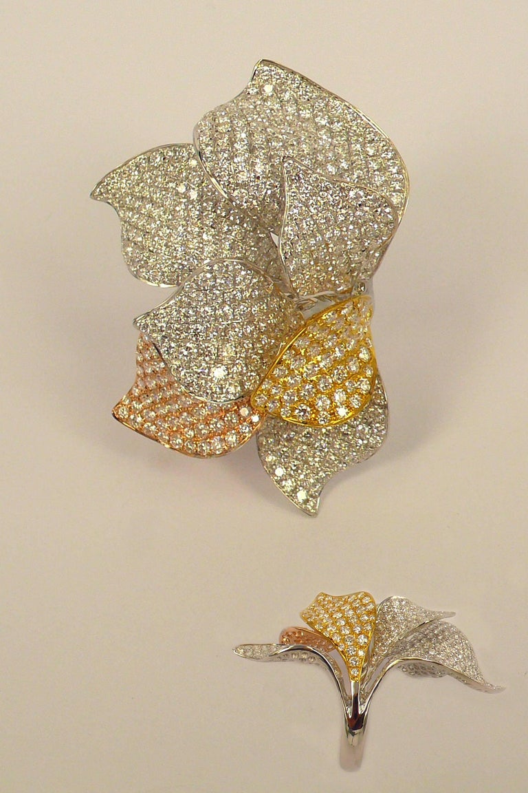 Tri-Color 18 Karat Gold Flower Petal Diamond Ring with 8 ...