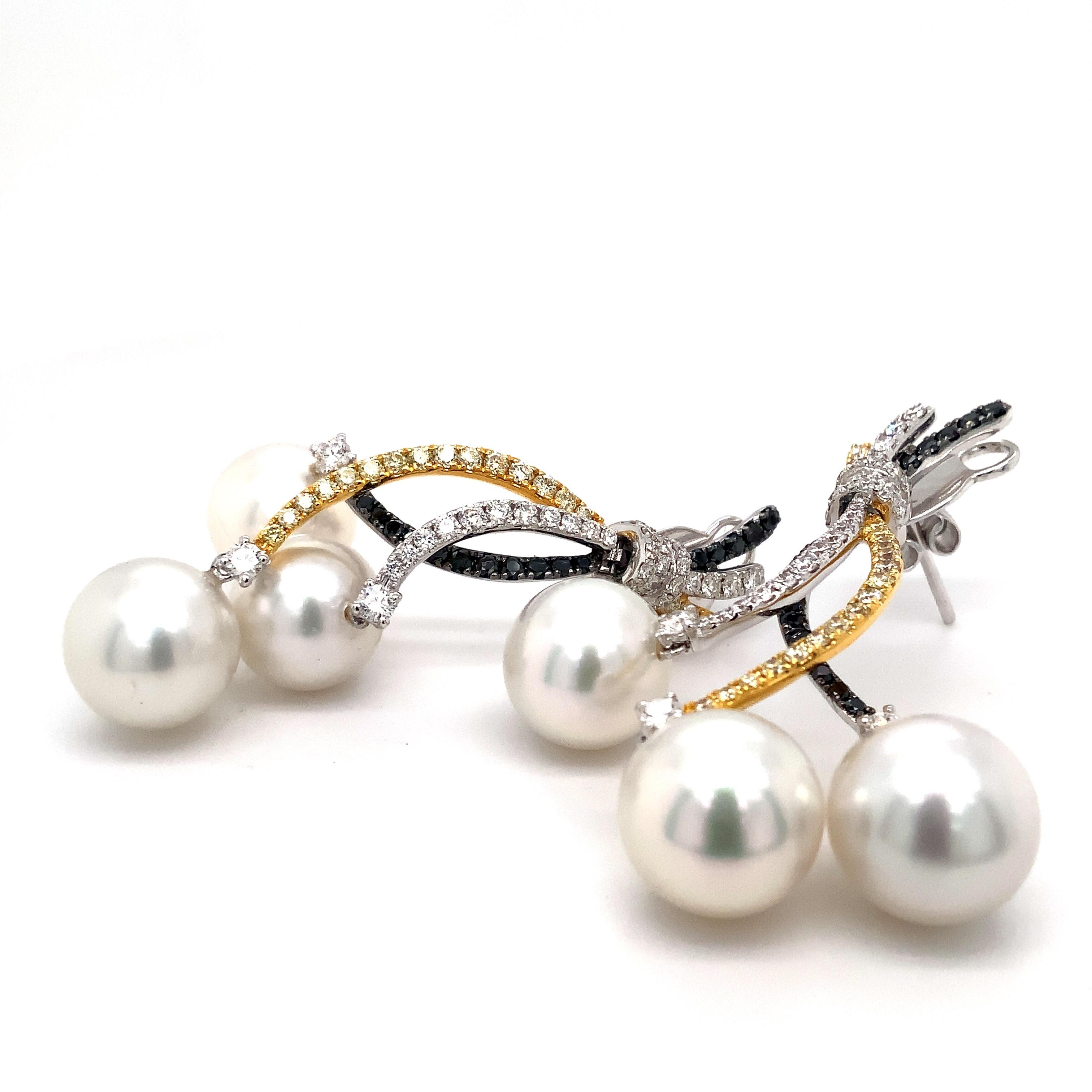 Tri-Color Diamond and Triple White South Sea Pearl Drop Earrings set in 18 kt Go For Sale 3