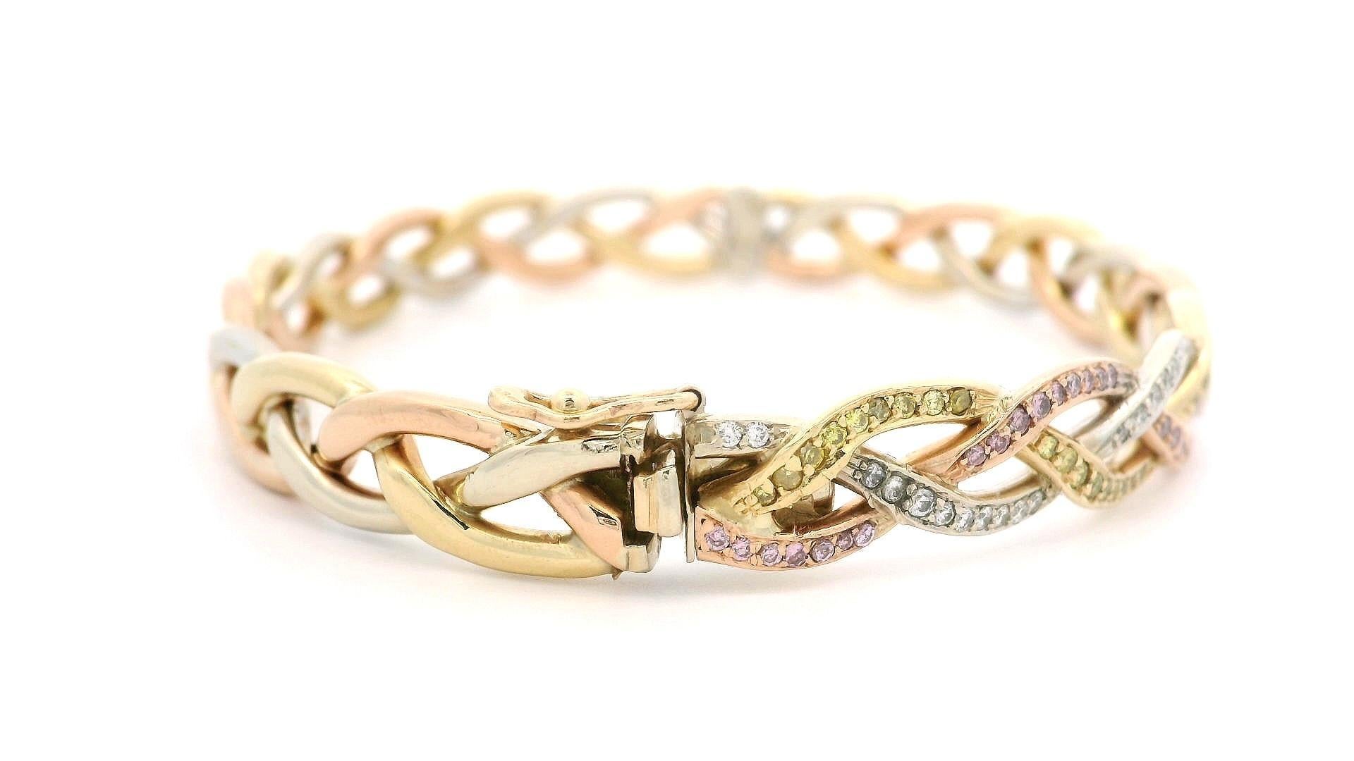 Pulsera tricolor de oro GIA de 1,80 ct con diamante amarillo rosa trenzado abierto en venta 6