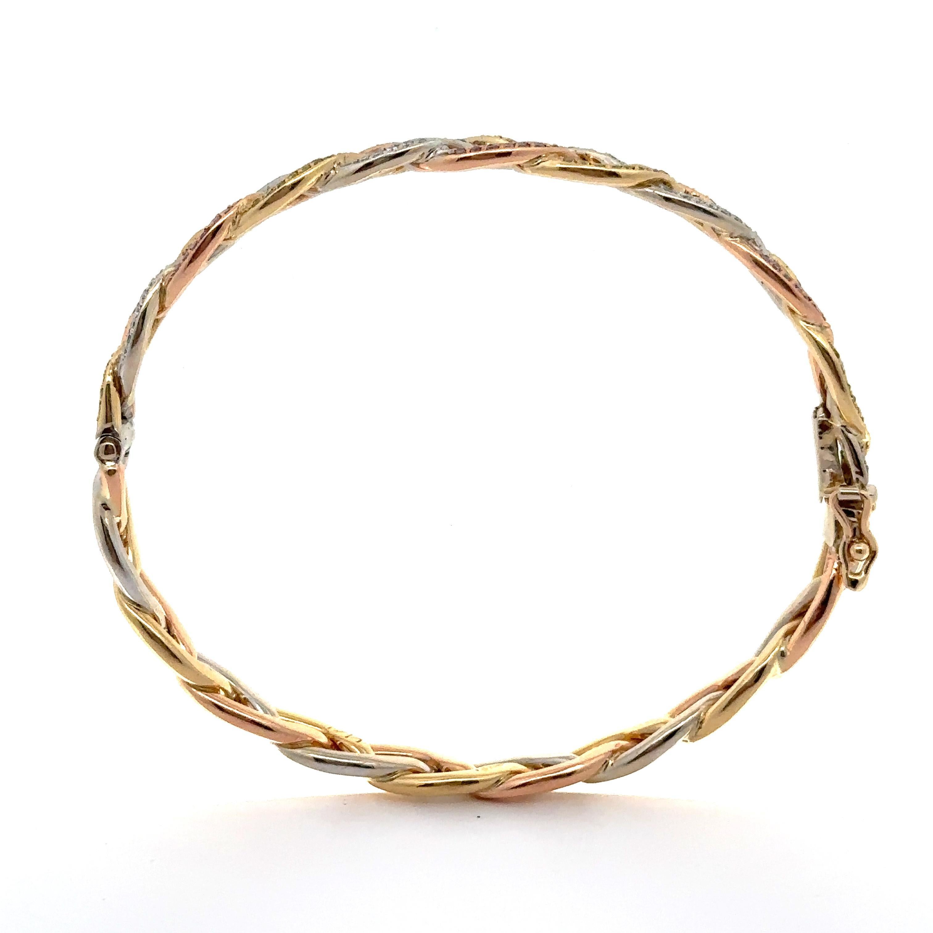 Pulsera tricolor de oro GIA de 1,80 ct con diamante amarillo rosa trenzado abierto en venta 1